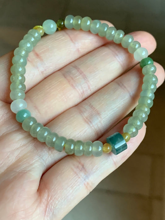 Natural Burmese Icy Beige & Guatemalan Blue Translucent Gelatinous Jadeite Flat Beads Beaded Bracelet 7” 13g 天然缅甸冰胶冰黄翡翠算盘珠冰危蓝桶珠手串