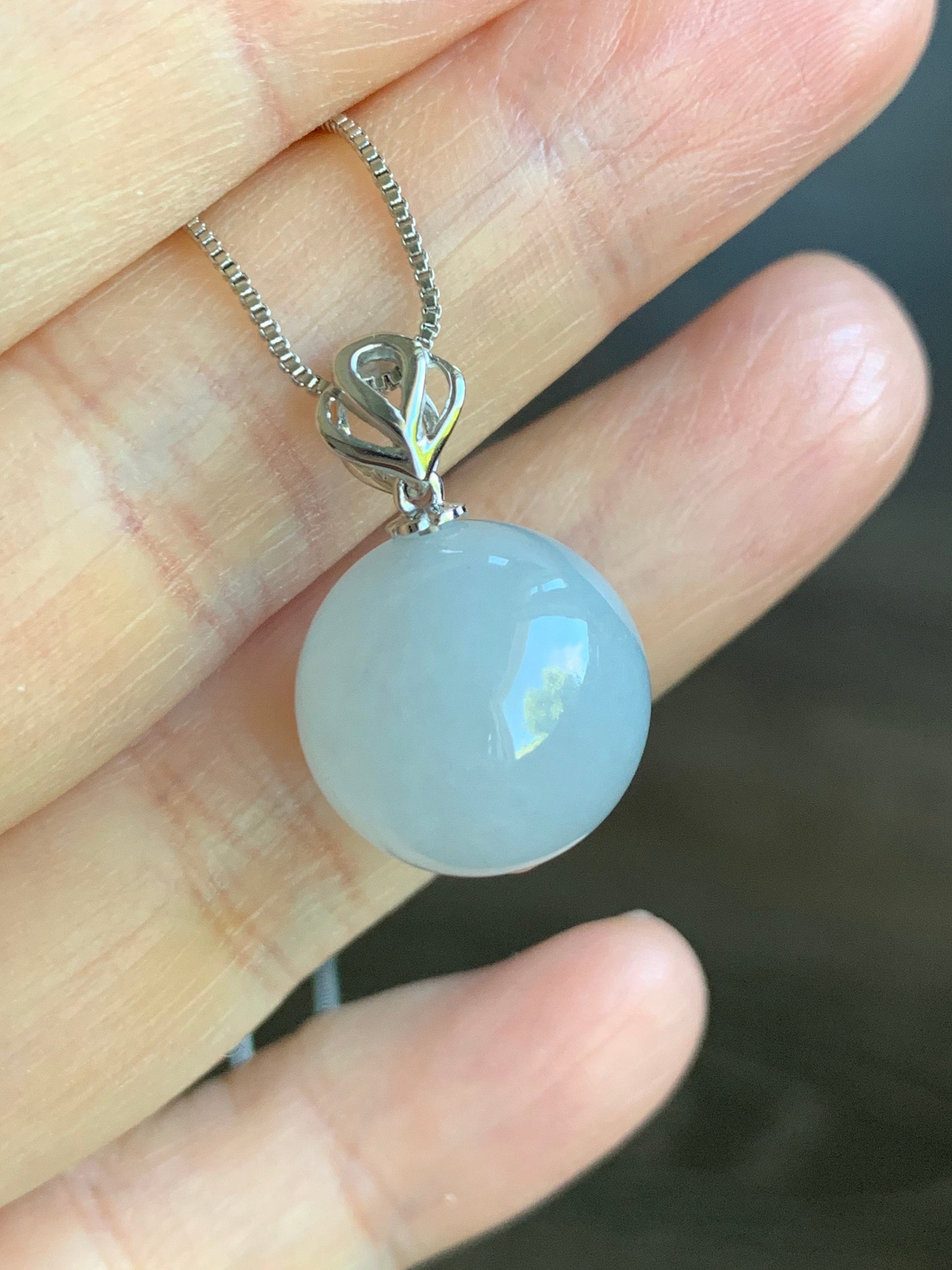 Large Certified Natural Burmese Grade A Icy Translucent Gelatinous Jadeite Sphere Bead Pendant 18K White Gold 天然缅甸糯冰起胶翡翠单珠镶嵌吊坠