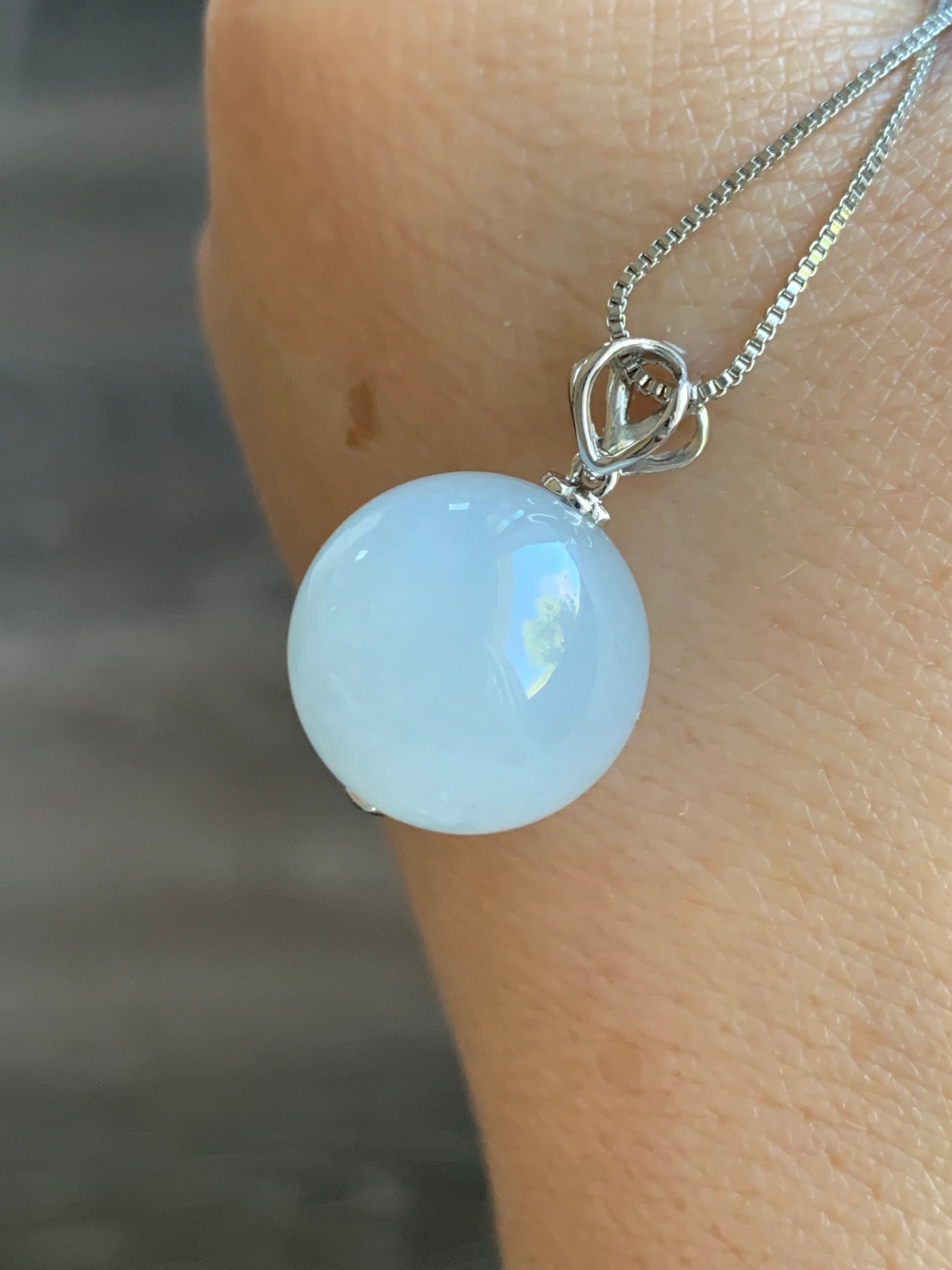 Large Certified Natural Burmese Grade A Icy Translucent Gelatinous Jadeite Sphere Bead Pendant 18K White Gold 天然缅甸糯冰起胶翡翠单珠镶嵌吊坠