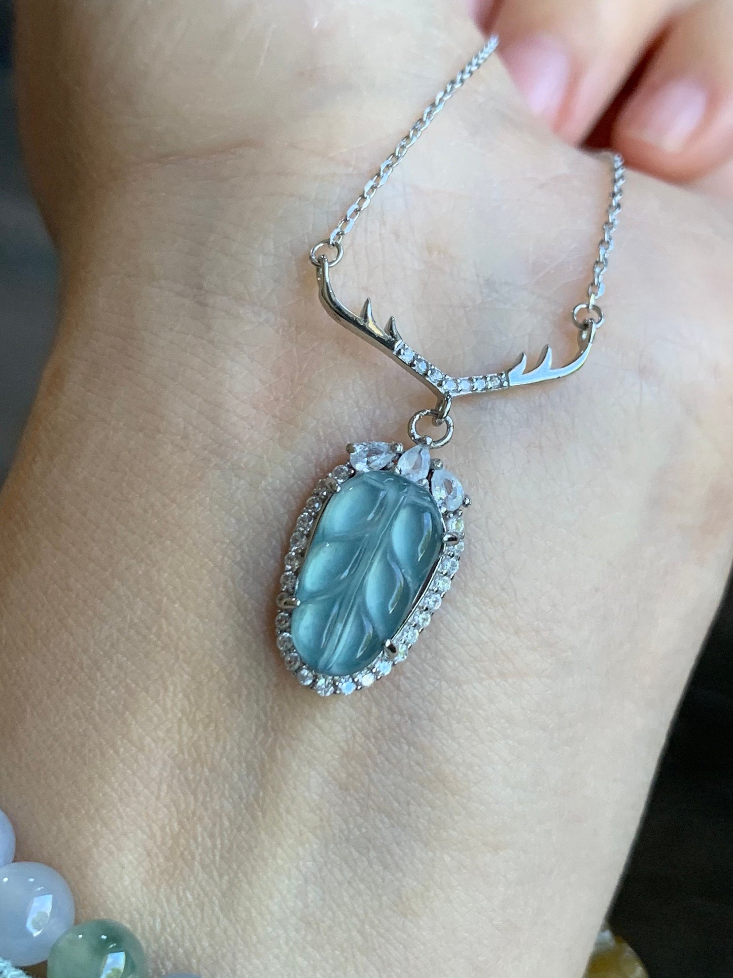 Natural Guatemalan Highly Translucent Sky Blue/Light Blue Jadeite Carved Leaf Antler Design Necklace S925 Silver 16” 天然冰危天空蓝翡翠大叶有成银镶项链
