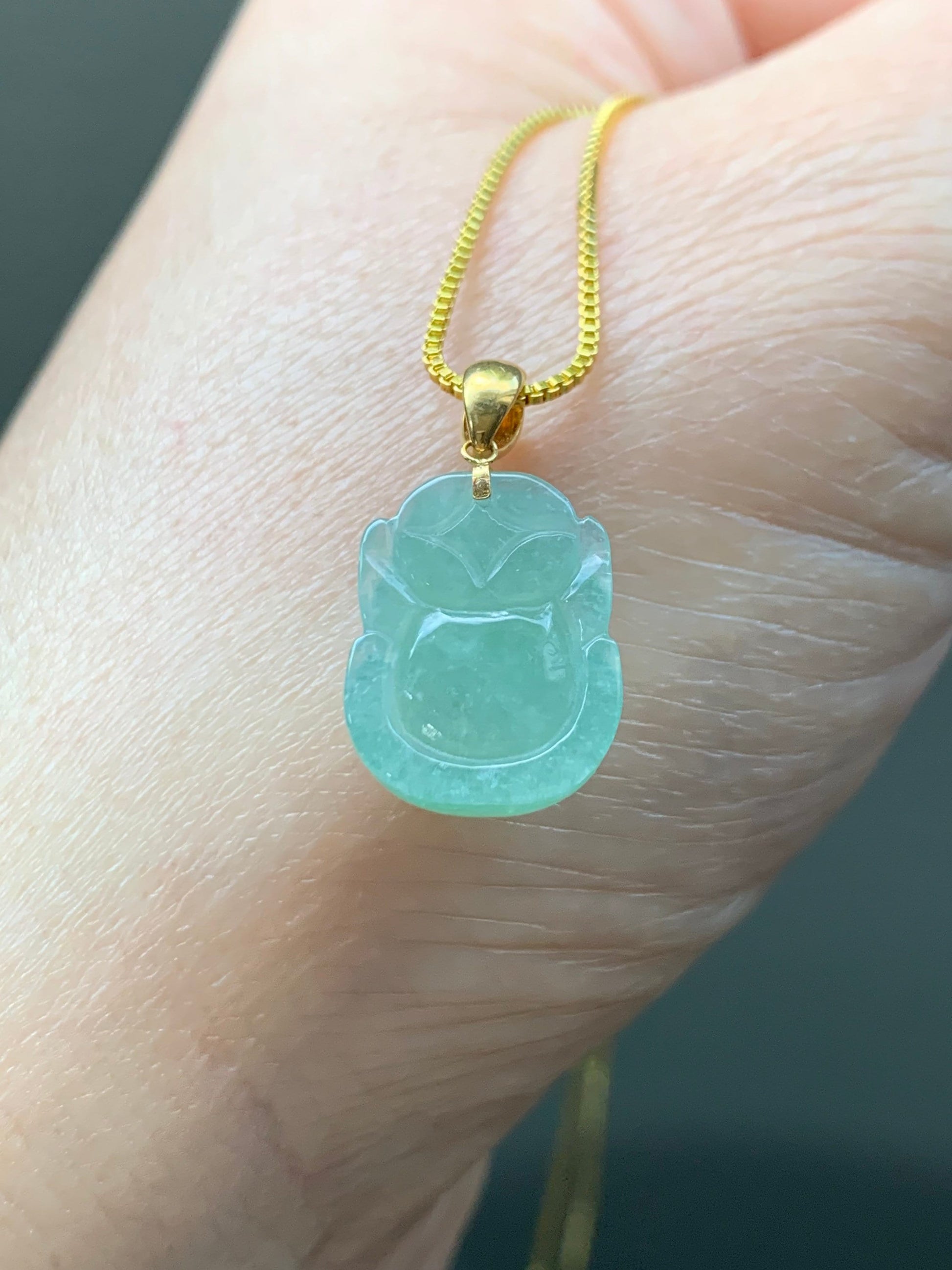 PETITE Natural Burmese Icy Translucent Green Jadeite Carved Pixiu Pendant 18K Yellow Gold Bail 天然缅甸冰绿翡翠貔貅吊坠