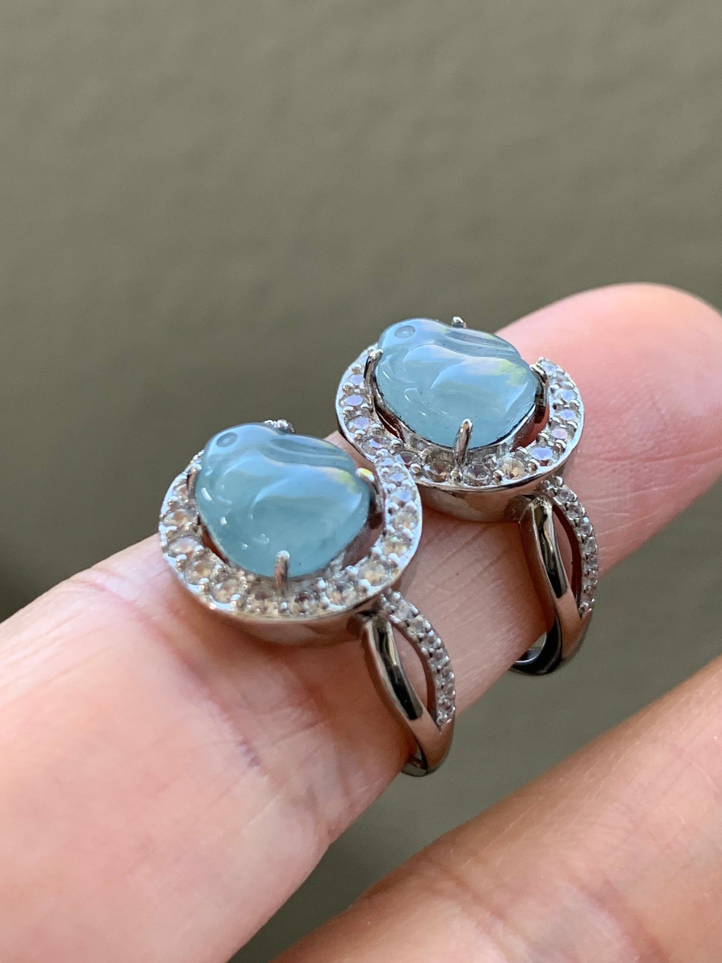 Natural Guatemalan Icy Translucent Sky Blue Jadeite Carved Bunny Rabbit Solitaire Ring Sterling Silver Adjustable Size 天然冰危天空蓝翡翠小兔银镶戒指 WXT