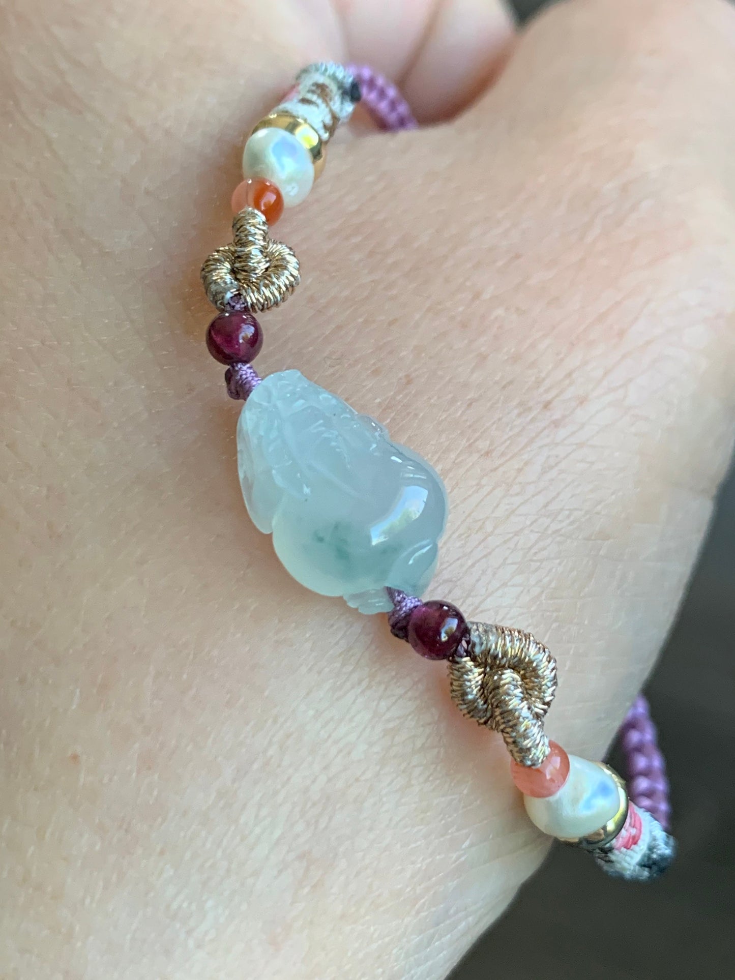 Natural Burmese Icy Highly Translucent Gelatinous Green Marbled Jadeite Carved Three-legged Toad Rope Bracelet Adjustable 天然缅甸冰胶飘花翡翠三脚金蟾手绳