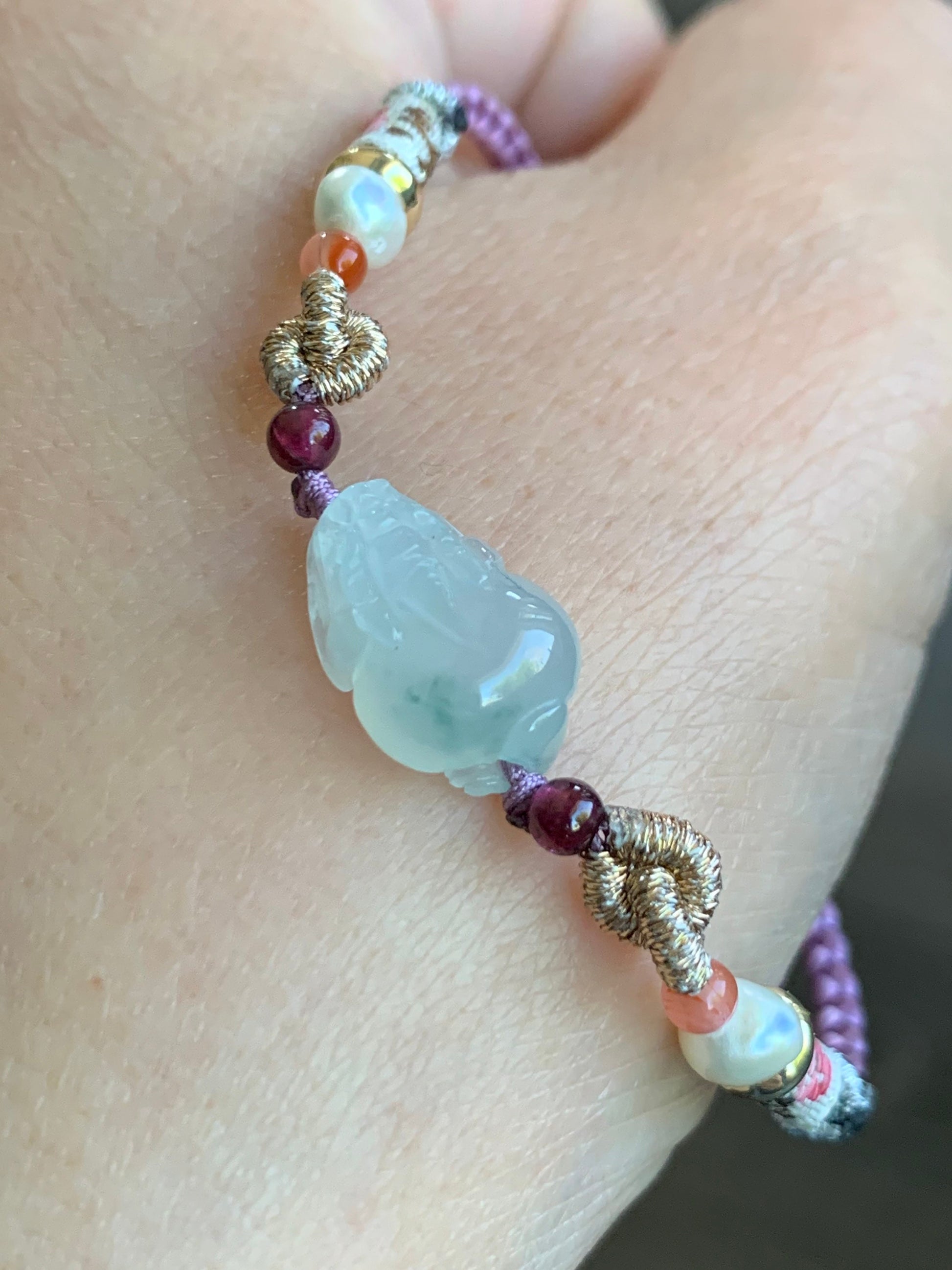 Natural Burmese Icy Highly Translucent Gelatinous Green Marbled Jadeite Carved Three-legged Toad Rope Bracelet Adjustable 天然缅甸冰胶飘花翡翠三脚金蟾手绳