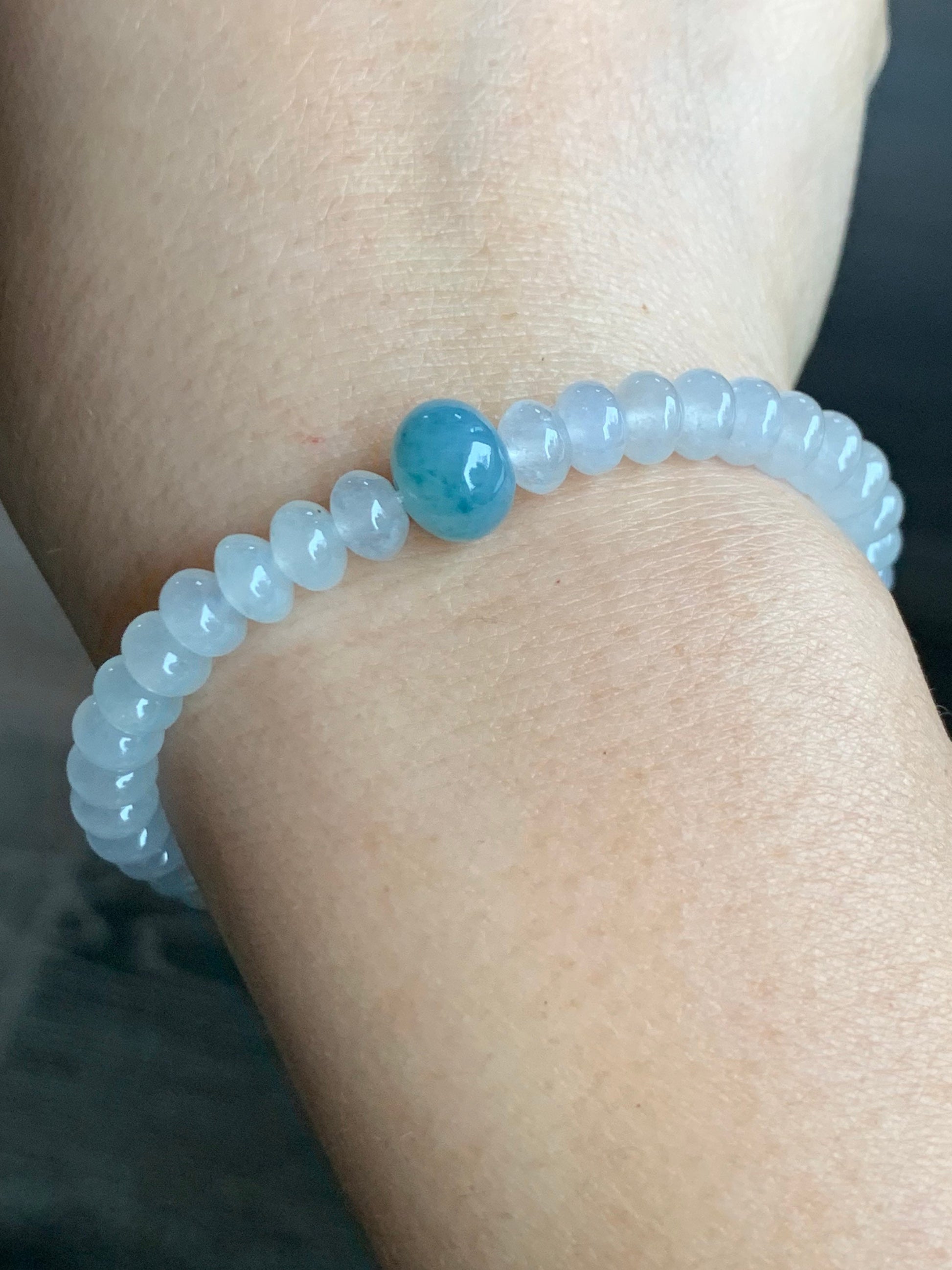 Premium Burmese Natural Icy Highly Translucent White Jadeite & Bright Blue Drum Beads Beaded Bracelet 6.75” 天然缅甸白冰翡翠牛仔蓝翡翠鼓珠手串