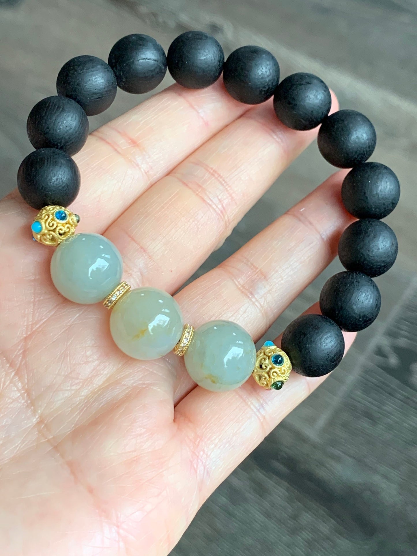 Large Natural Burmese Icy Translucent Jadeite and Natural Black Agarwood Beaded Bracelet 7.75" 天然缅甸糯冰翡翠圆珠土沉香木珠手串