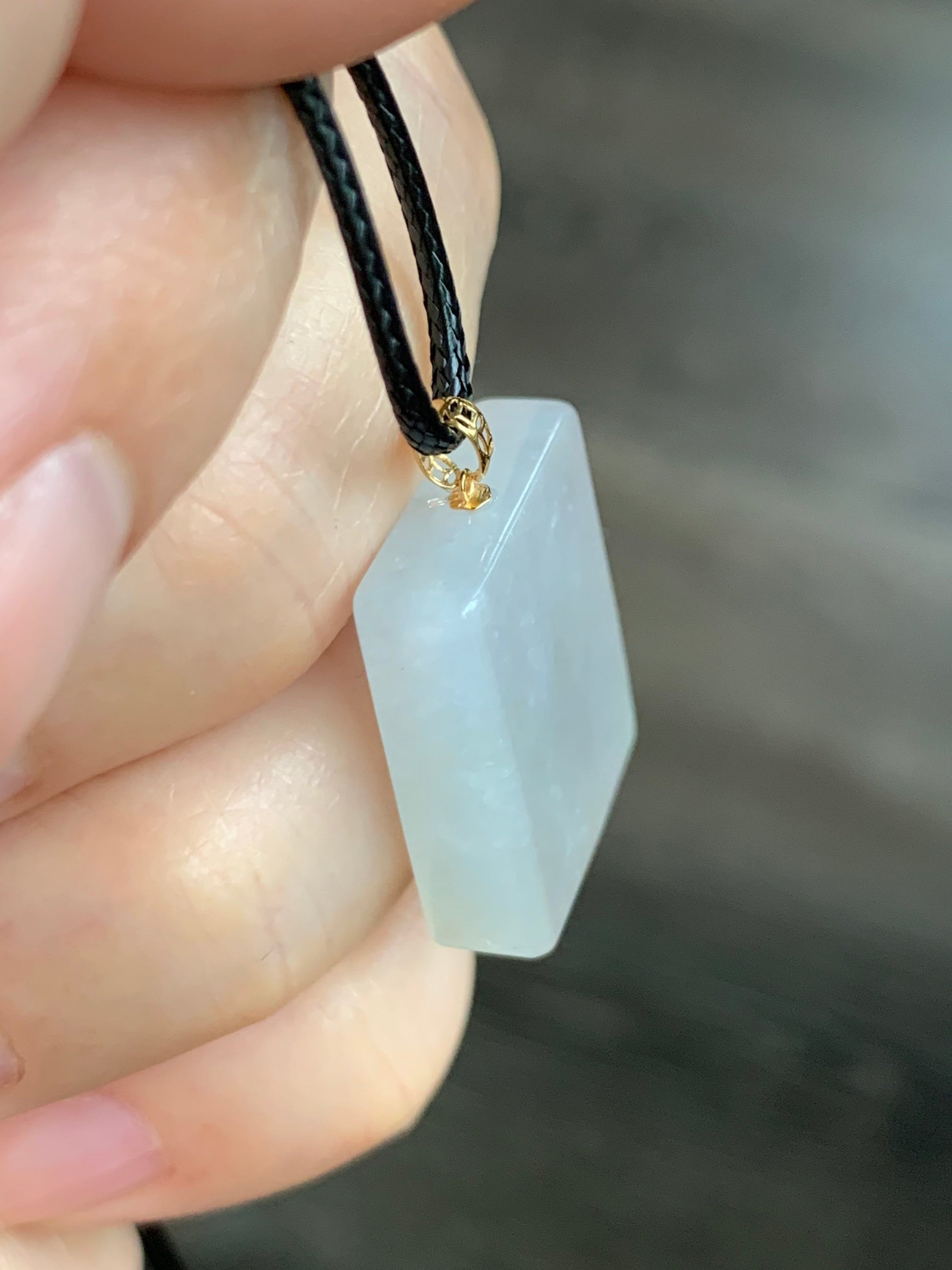 Natural Burmese Icy Translucent Beige Jadeite Rectangle Pendant 18K Yellow Gold 天然缅甸冰糖黄翡翠方牌镶嵌吊坠