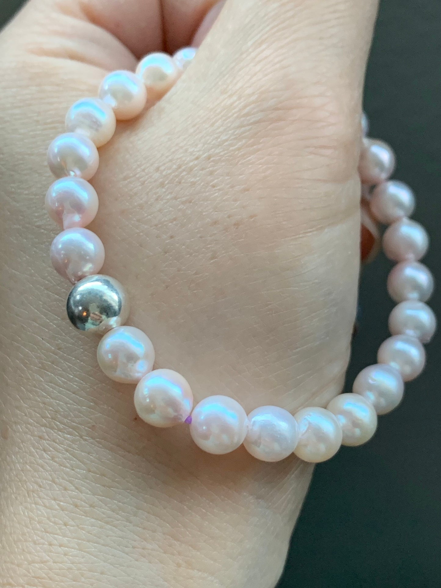 Natural Saltwater Akoya Peachy Blush Pearls and 925 Sterling Silver Ball Beaded Bracelet Stretchy 7” 天然淡粉海水珍珠纯银珠手串