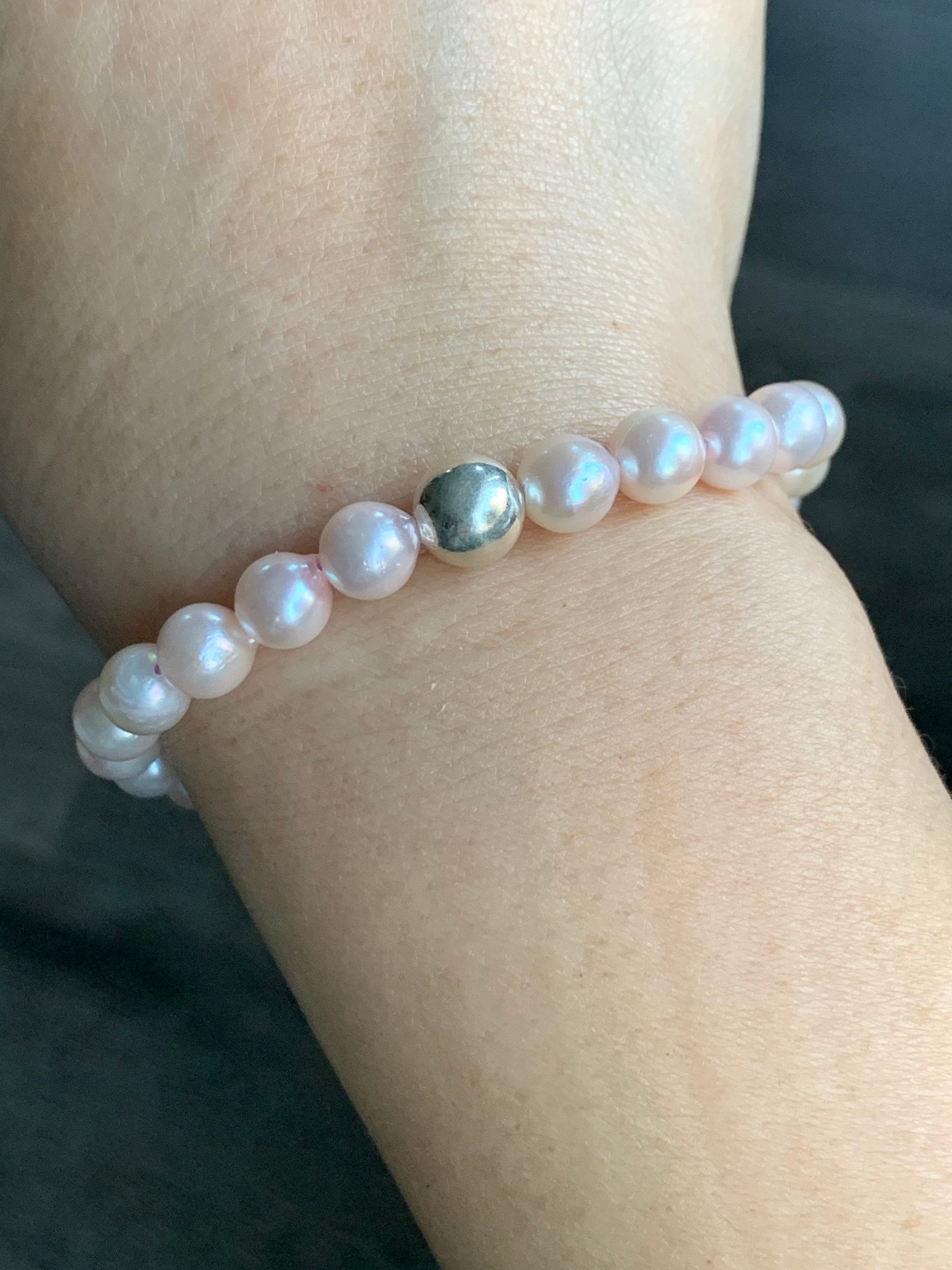 Natural Saltwater Akoya Peachy Blush Pearls and 925 Sterling Silver Ball Beaded Bracelet Stretchy 7” 天然淡粉海水珍珠纯银珠手串