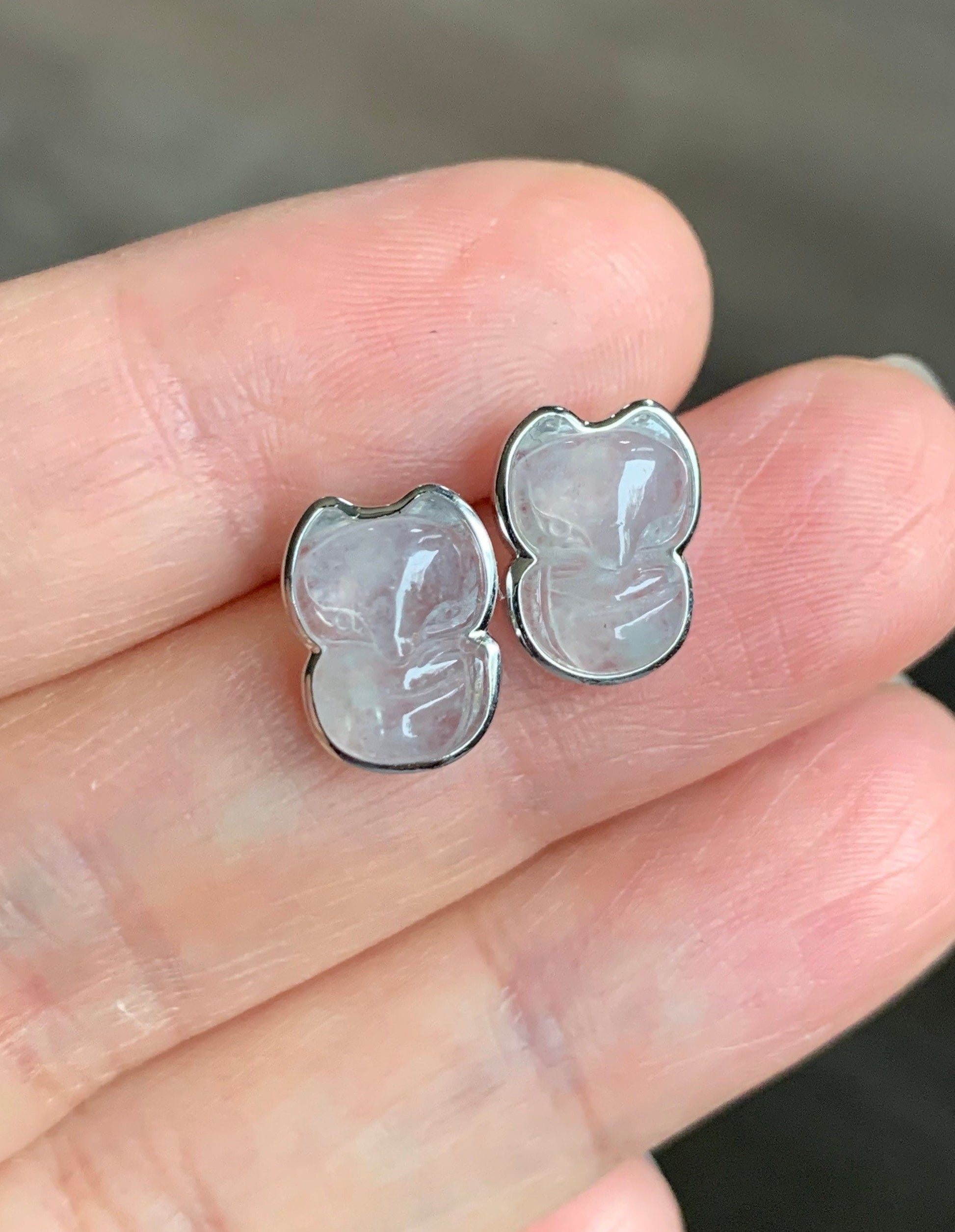 Certified Burmese Natural Premium Icy Highly Translucent Jadeite Carved Fox Stud Earrings 18K White Gold 天然缅甸白冰起光翡翠狐狸镶嵌耳钉