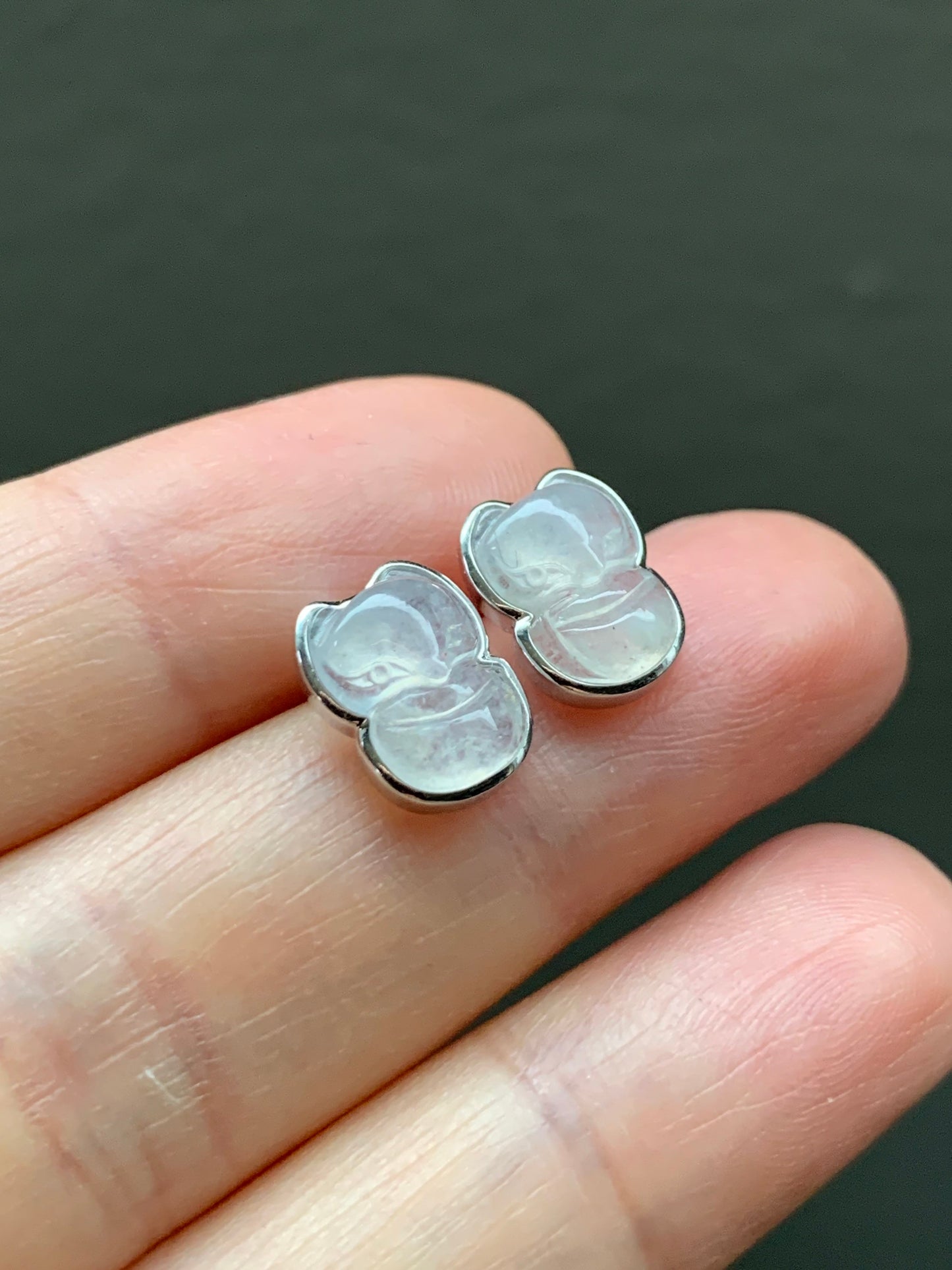Certified Burmese Natural Premium Icy Highly Translucent Jadeite Carved Fox Stud Earrings 18K White Gold 天然缅甸白冰起光翡翠狐狸镶嵌耳钉