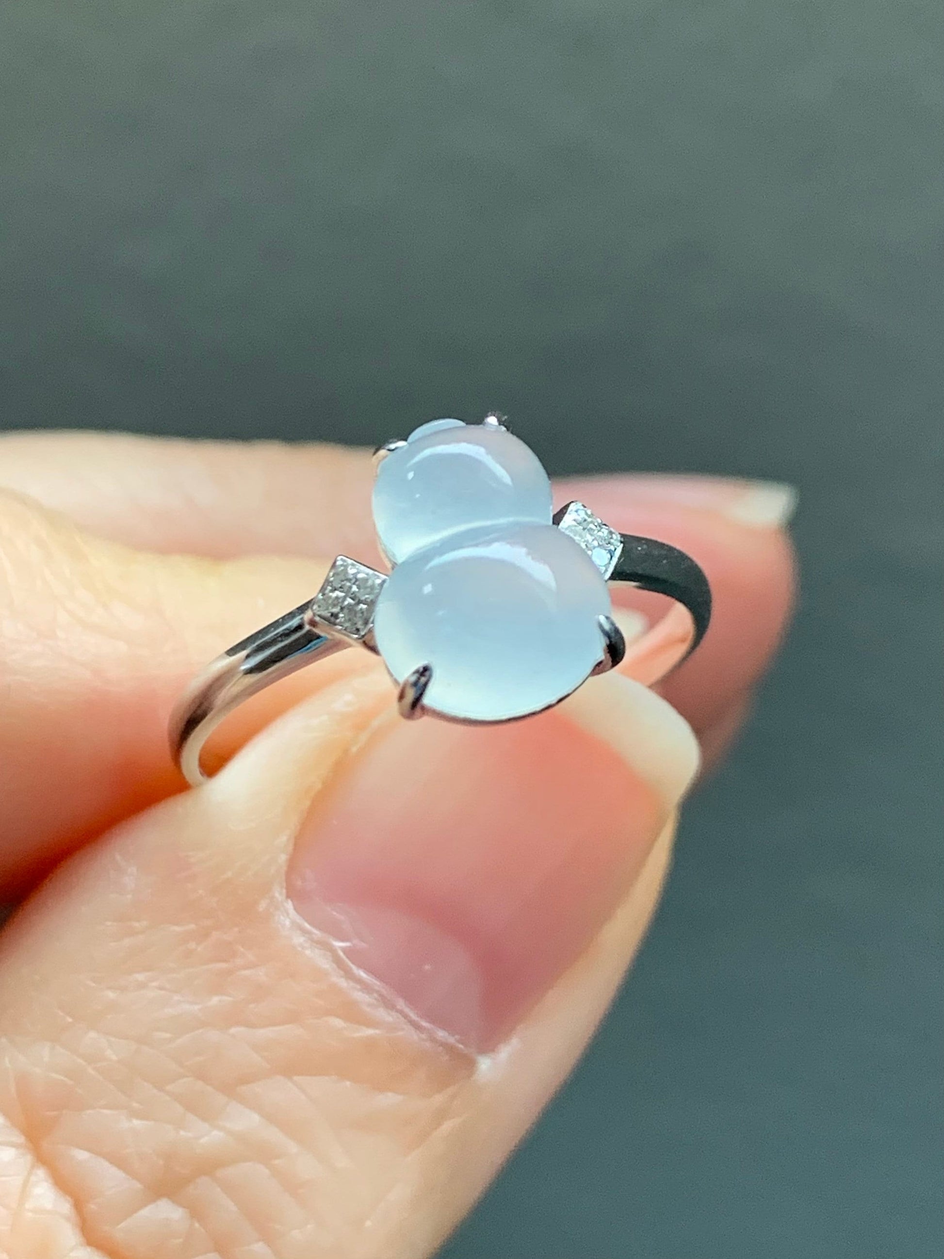 Certified Natural Burmese Premium Highly Translucent Jadeite Hulu Gourd Ring 18K White Gold & Diamonds Sz 7 天然缅甸正冰起光起钢白冰葫芦钻石镶嵌戒指