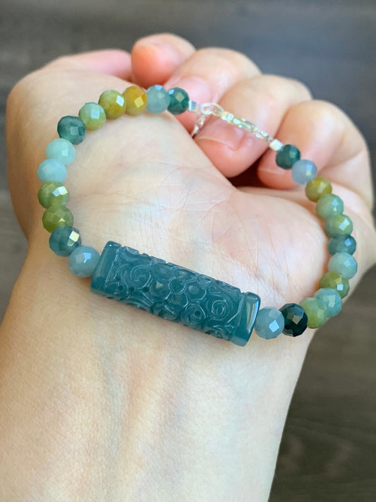 Natural Guatemalan Icy Translucent Rich Blue Jadeite Engraved Bead Multicolored Jadeite Beaded Bracelet Sterling Silver 天然冰危蓝翡翠仿古雕手牌手串