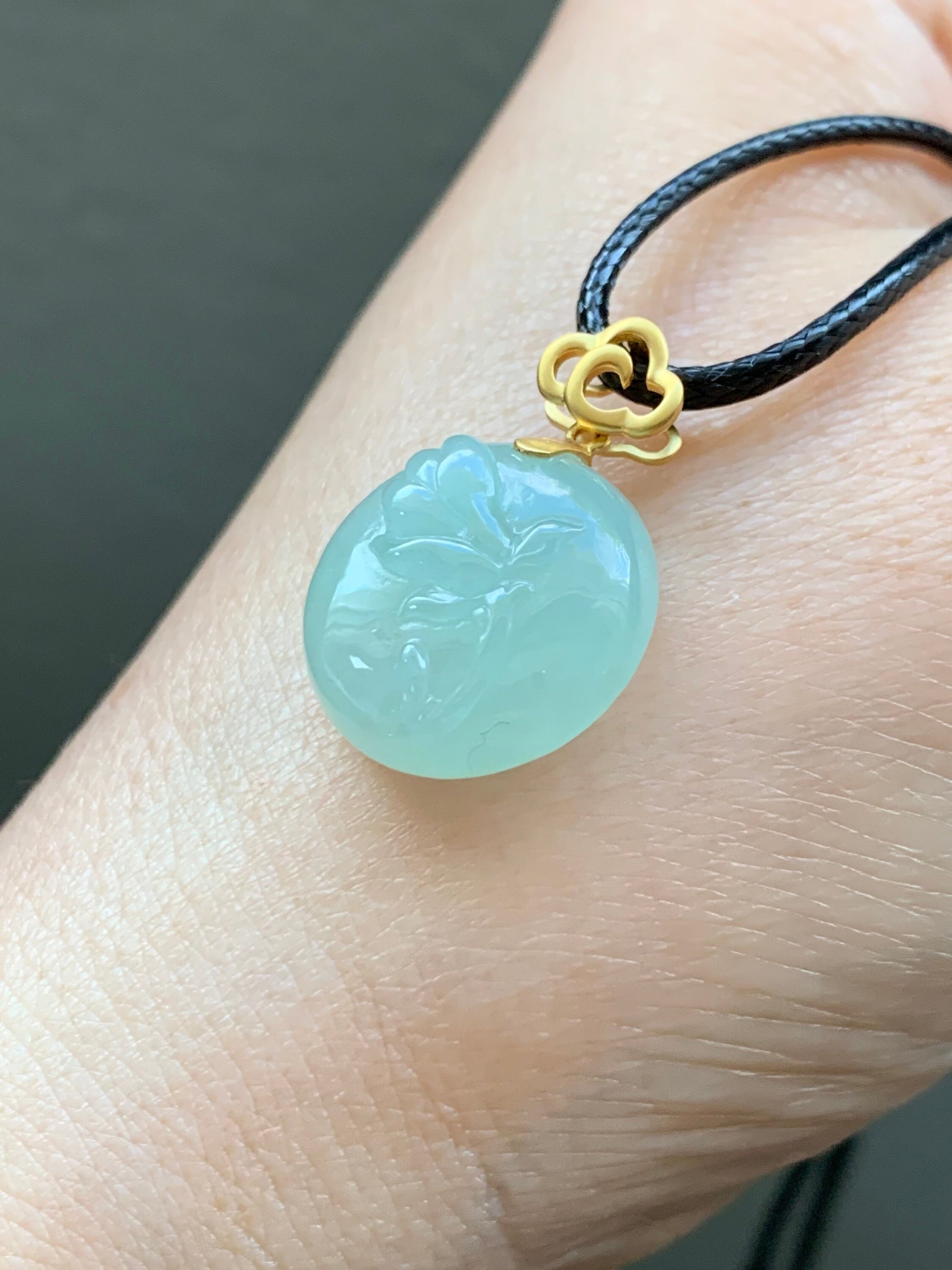 Certified Natural Burmese Icy Translucent Light Green Jadeite Pendant Carved Magnolia Flower 18K Yellow Gold 天然缅甸冰晴翡翠玉兰花牌镶嵌吊坠 2706