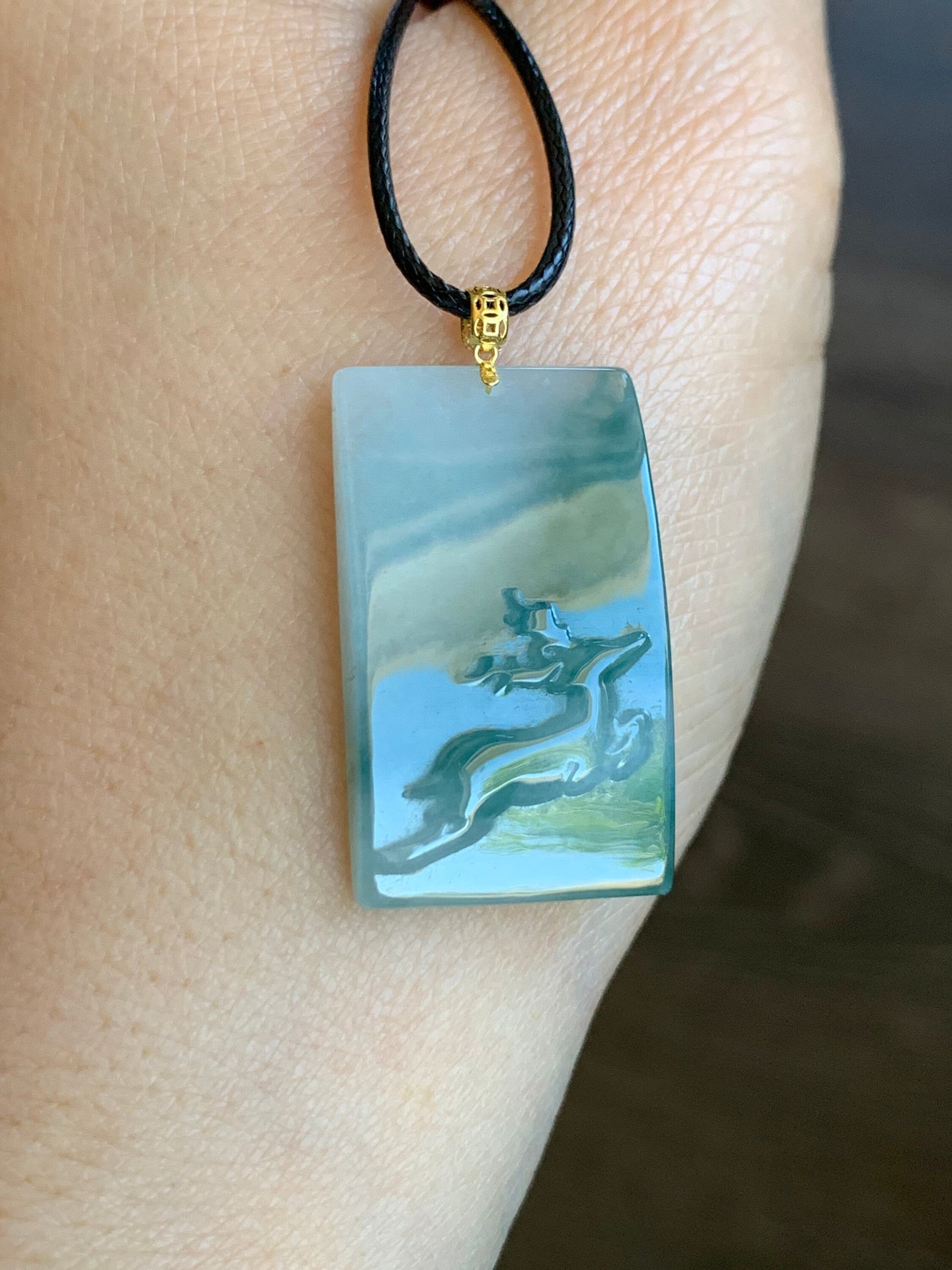 Natural Burmese Translucent Icy Teal Marbled Jadeite Deer Blessing Amulet Pendant 18K Yellow Gold Bail 天然缅甸细糯飘蓝花翡翠一鹿有你吊坠