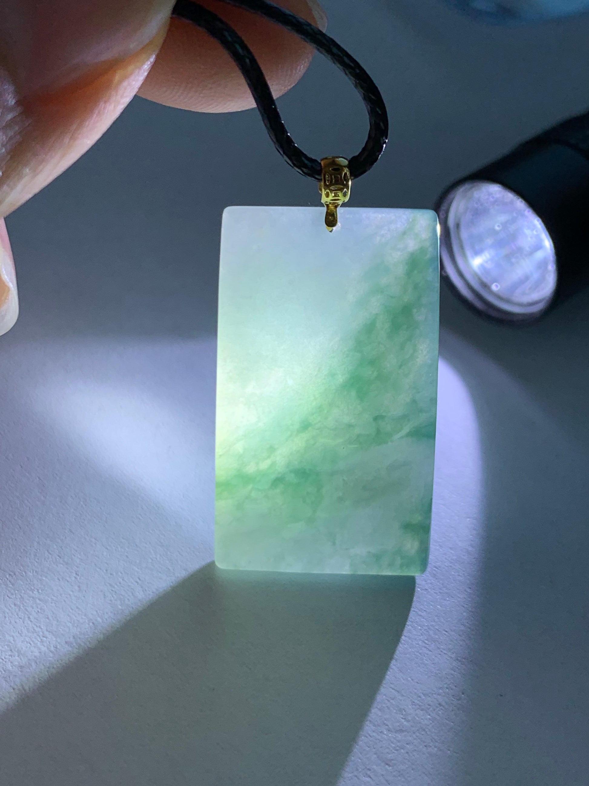 Natural Burmese Translucent Icy Teal Marbled Jadeite Deer Blessing Amulet Pendant 18K Yellow Gold Bail 天然缅甸细糯飘蓝花翡翠一鹿有你吊坠