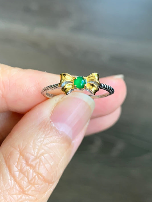Natural Guatemalan Icy Translucent Bright Green Jadeite Bow Design Ring S925 Silver Ring Adjustable 缅甸天然冰绿翡翠蝴蝶结款式银镶戒指 HDJ50