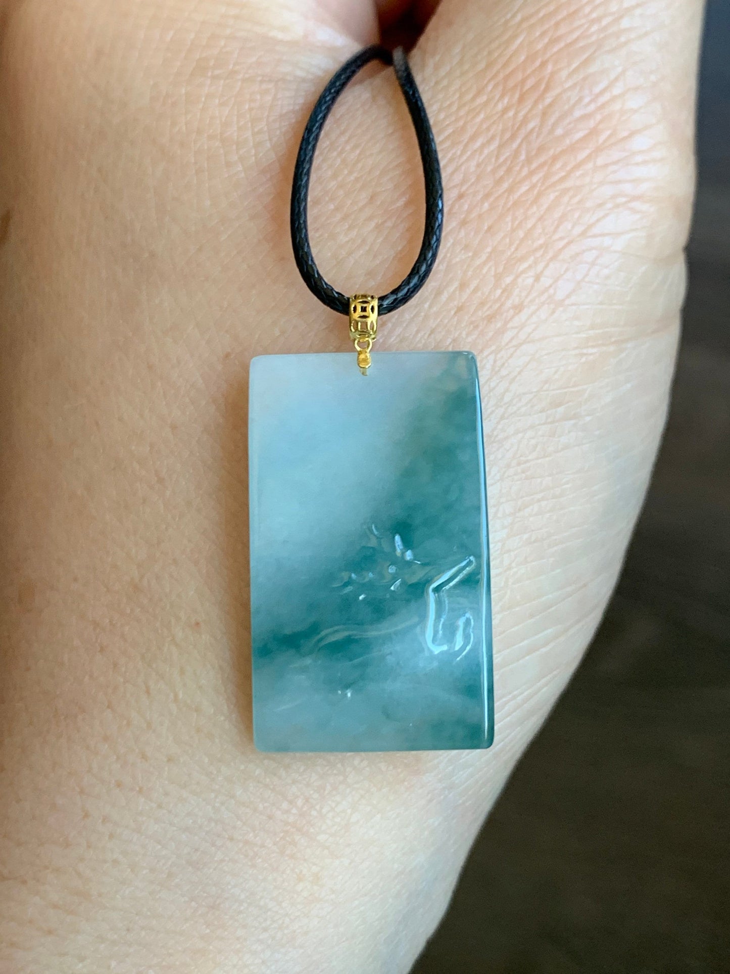Natural Burmese Translucent Icy Teal Marbled Jadeite Deer Blessing Amulet Pendant 18K Yellow Gold Bail 天然缅甸细糯飘蓝花翡翠一鹿有你吊坠