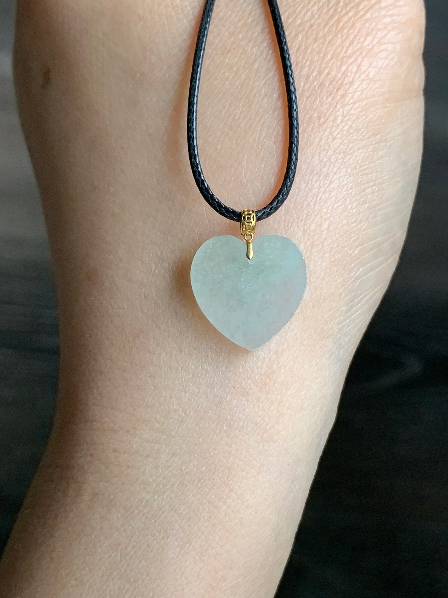 Natural Burmese Highly Translucent Icy Light Green Jadeite w/ White Marbling Heart Pendant 18K Yellow Gold Bail 17” Cord 天然缅甸冰晴莫西沙翡翠爱心镶嵌吊