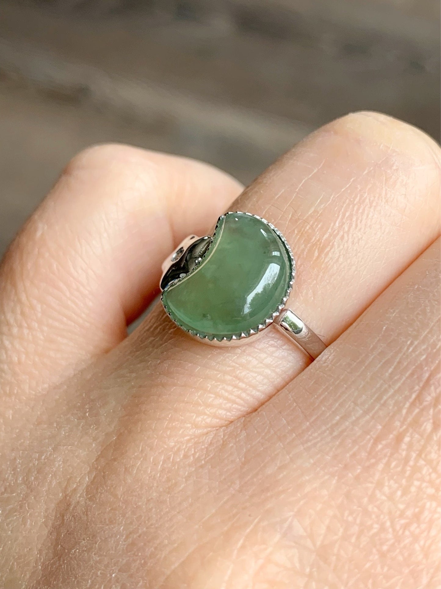 Certified Natural Burmese Icy Highly Translucent Green Jadeite Moon and Star Ring 18K White Gold & Diamonds size 7.25 天然缅甸起光冰绿翡翠星星月亮镶嵌戒指