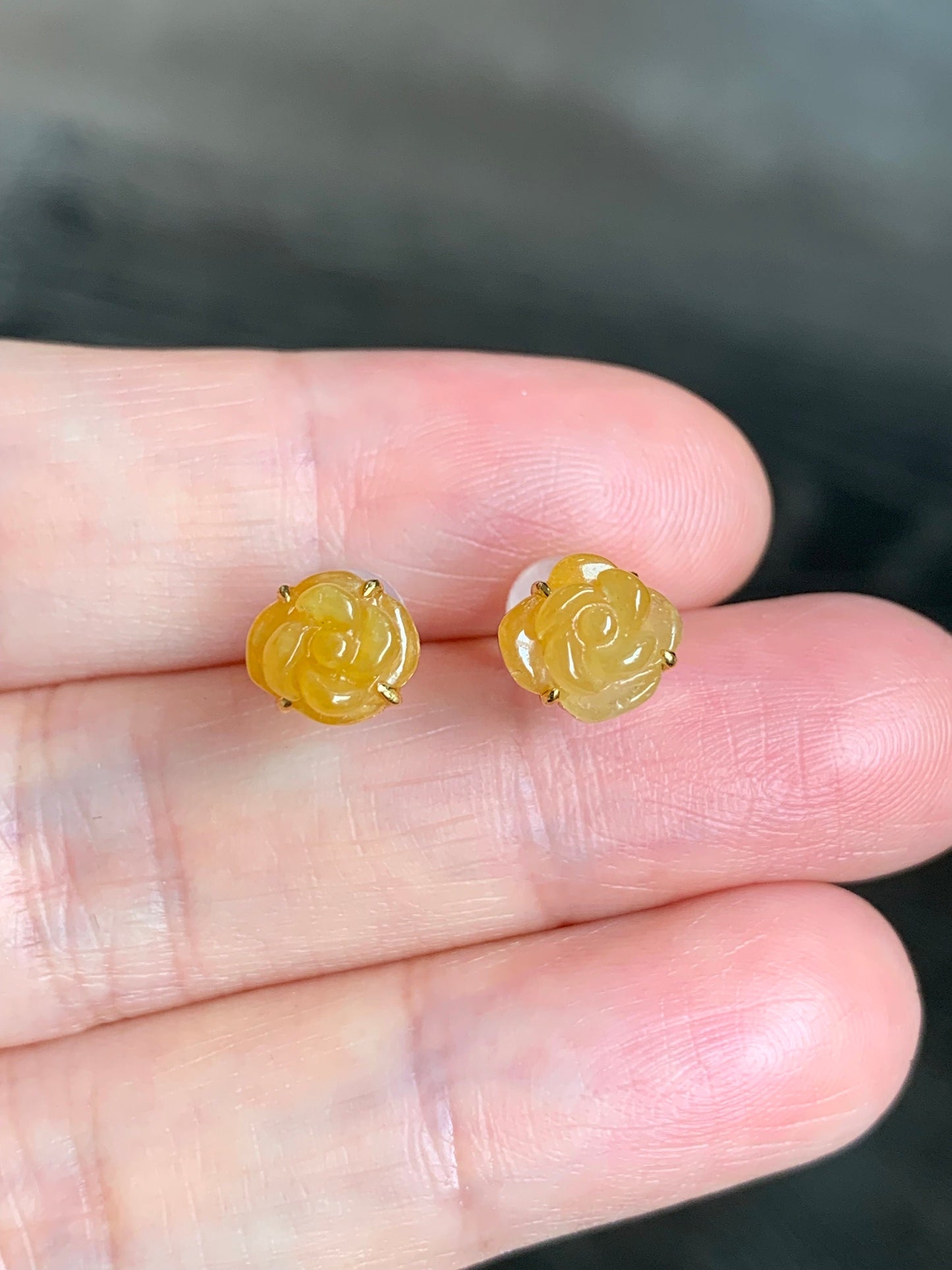 Certified Burmese Natural Premium Icy Translucent Vibrant Yellow Jadeite Carved Rose Flower Stud Earrings 18K Yellow Gold 天然缅甸冰黄翡玫瑰花镶嵌耳钉