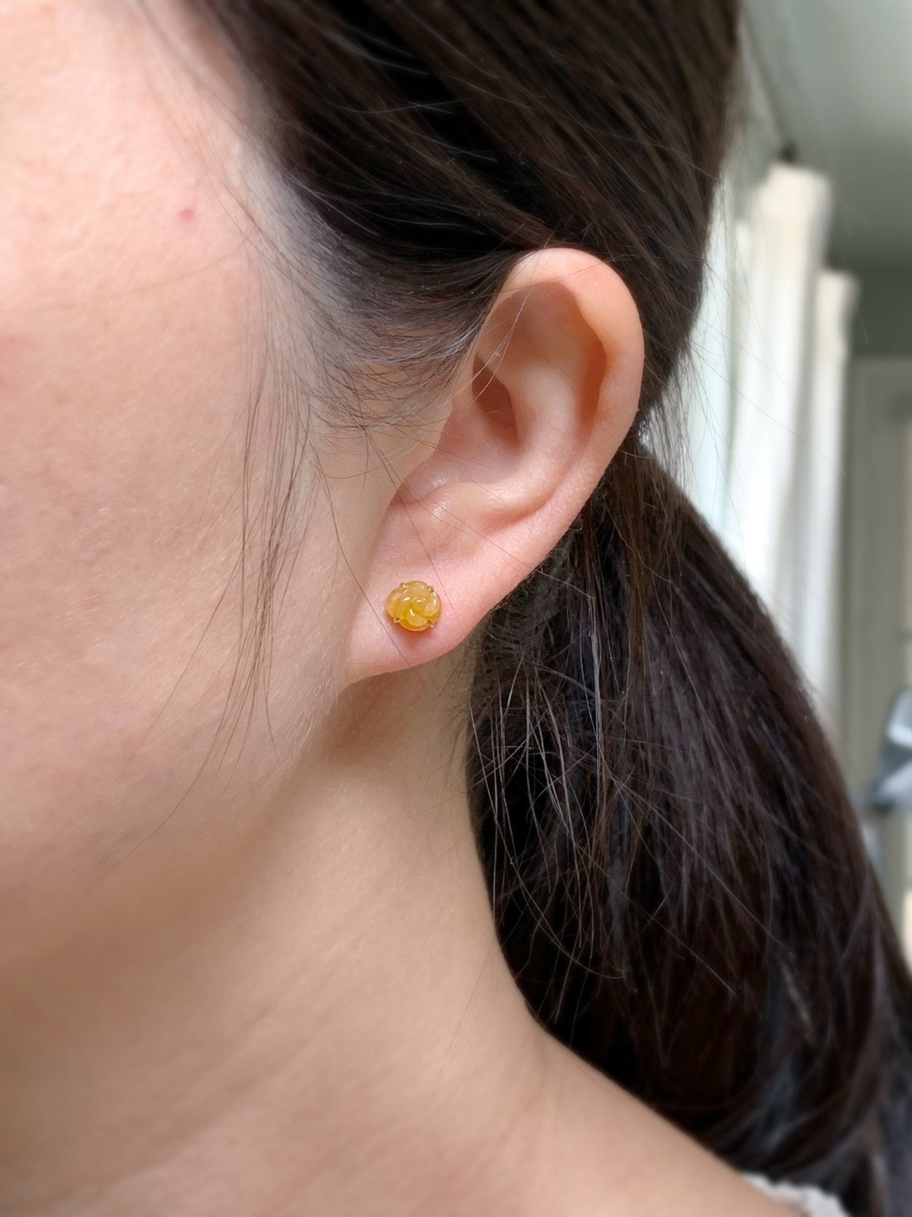 Certified Burmese Natural Premium Icy Translucent Vibrant Yellow Jadeite Carved Rose Flower Stud Earrings 18K Yellow Gold 天然缅甸冰黄翡玫瑰花镶嵌耳钉