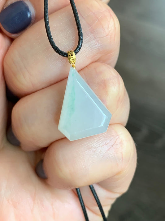 Natural Burmese grade A Icy Translucent Gelatinous Light Green Marbled Jadeite Diamond Cut Pendant 18K Yellow Gold Bail 天然缅甸白冰飘花翡翠钻石切割面镶嵌吊坠
