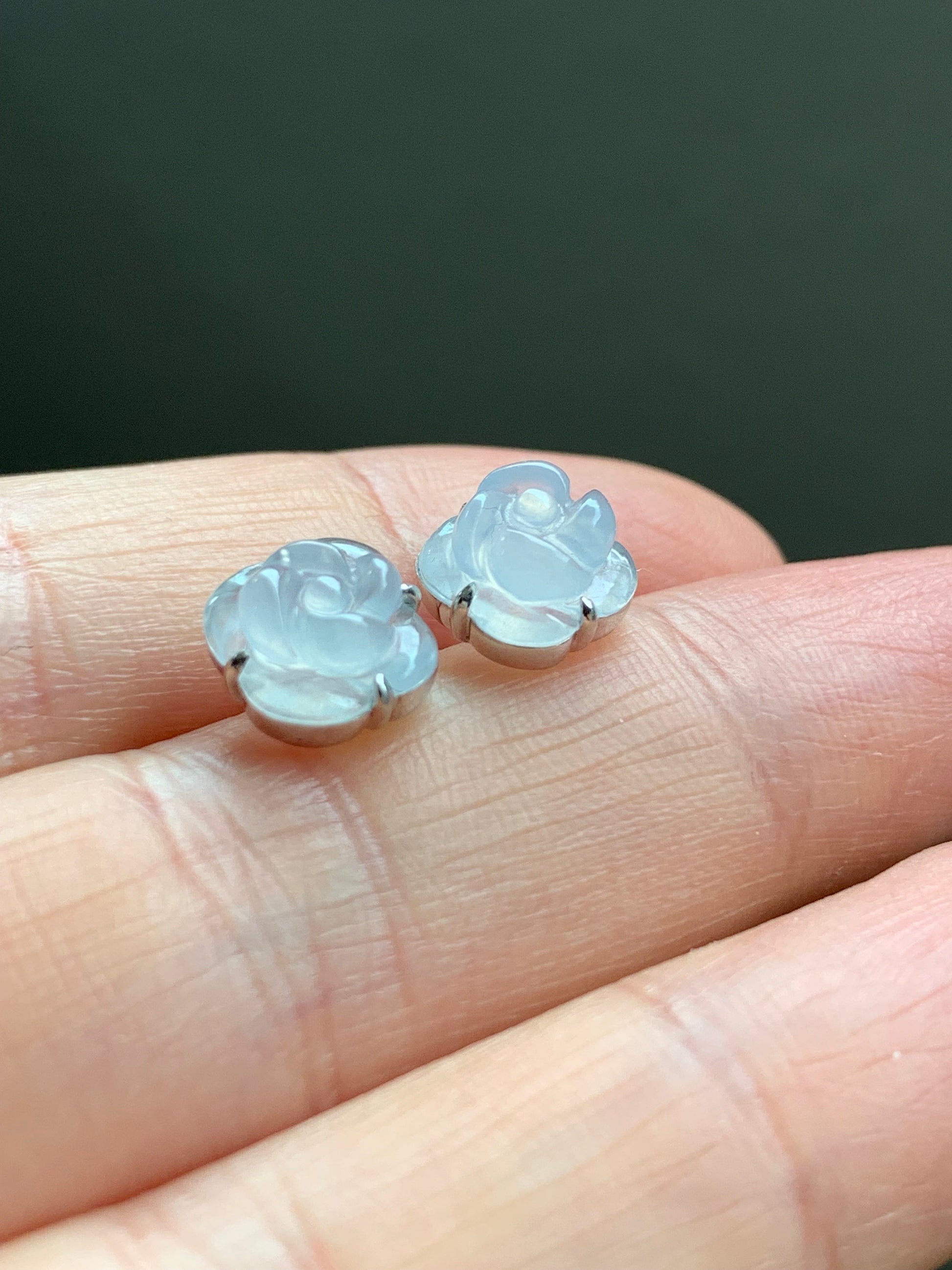 Certified Burmese Natural Premium Icy Highly Translucent White Jadeite Carved Rose Flower Stud Earrings 18K White Gold 天然缅甸起冰起胶翡翠玫瑰花镶嵌耳钉