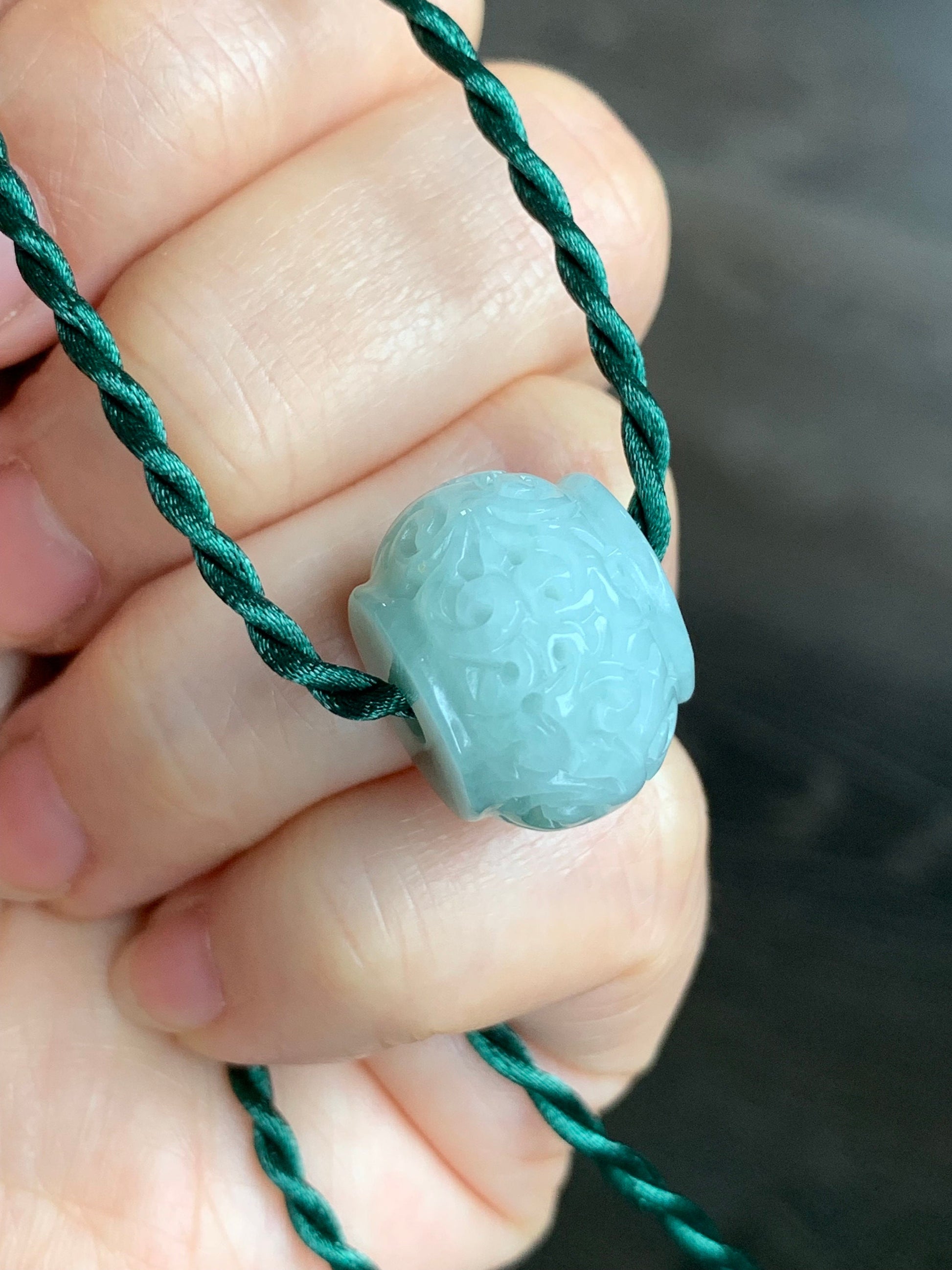 Large Natural Burmese Icy Translucent Green Marbled Jadeite Retro Engraved Drum Bead Rope Necklace 18" Sterling Silver 天然缅甸冰飘花翡翠仿古雕龙凤鼓珠项链