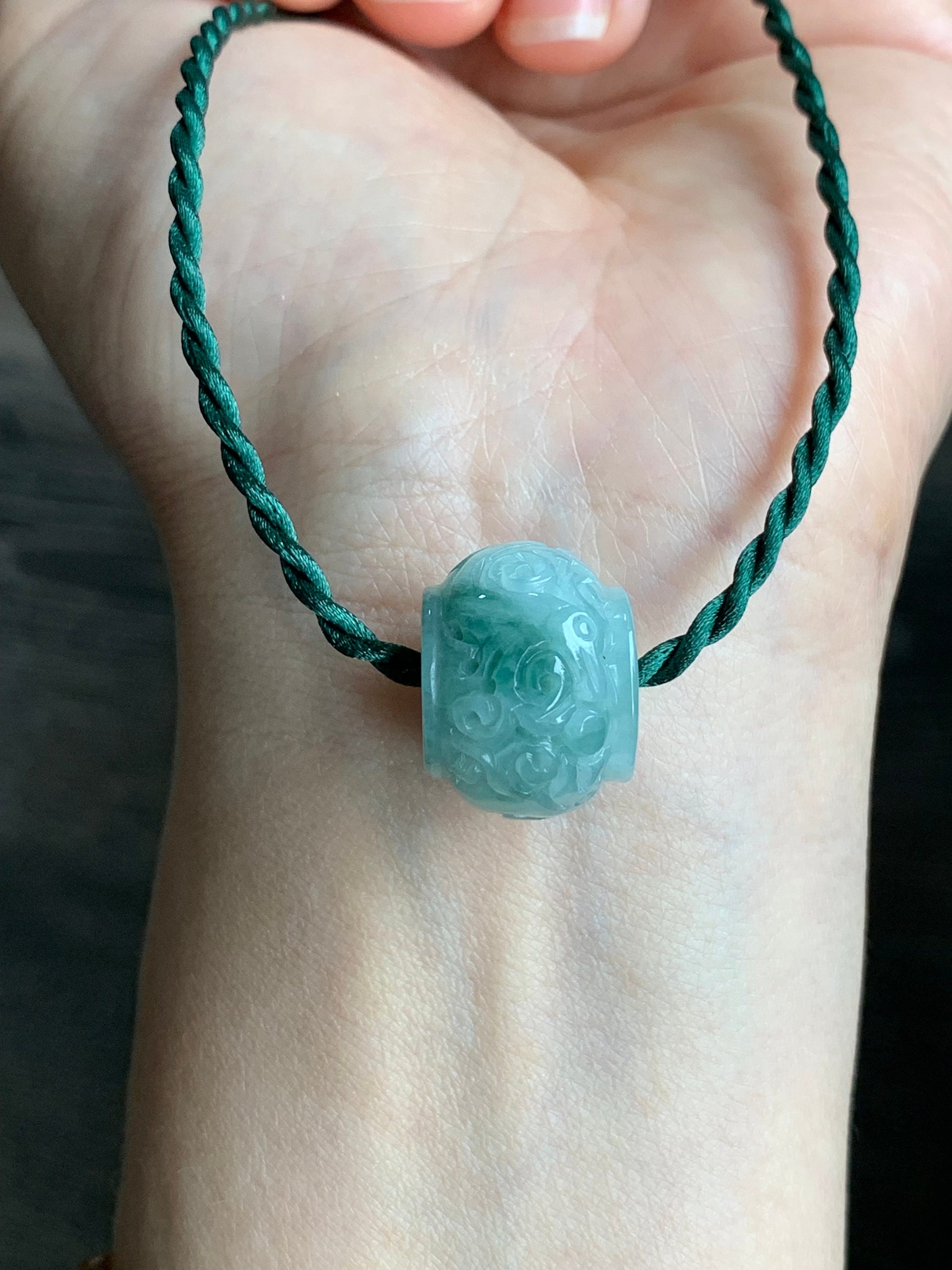 Large Natural Burmese Icy Translucent Green Marbled Jadeite Retro Engraved Drum Bead Rope Necklace 18" Sterling Silver 天然缅甸冰飘花翡翠仿古雕龙凤鼓珠项链