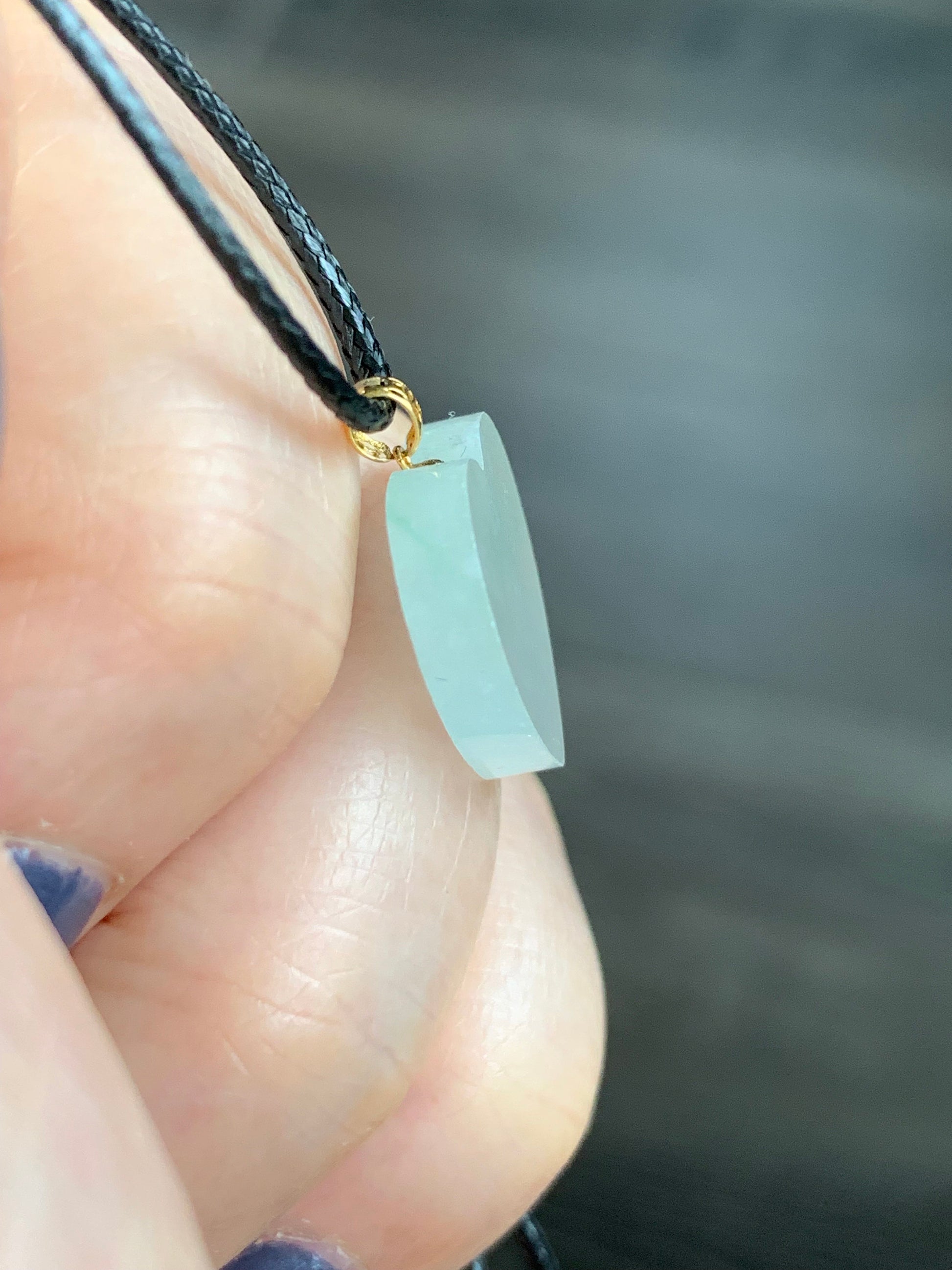 Natural Burmese Highly Translucent Icy Light Green Jadeite w/ White Marbling Heart Pendant 18K Yellow Gold Bail 17” Cord 天然缅甸冰晴莫西沙翡翠爱心镶嵌吊