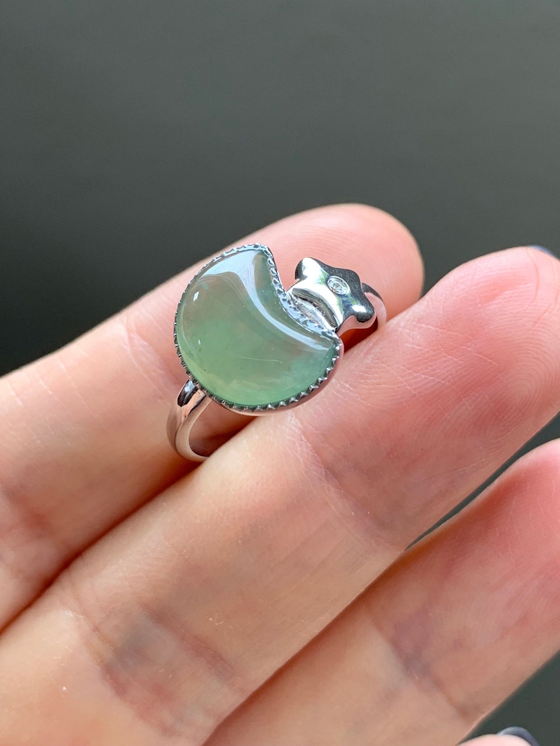 Certified Natural Burmese Icy Highly Translucent Green Jadeite Moon and Star Ring 18K White Gold & Diamonds size 7.25 天然缅甸起光冰绿翡翠星星月亮镶嵌戒指