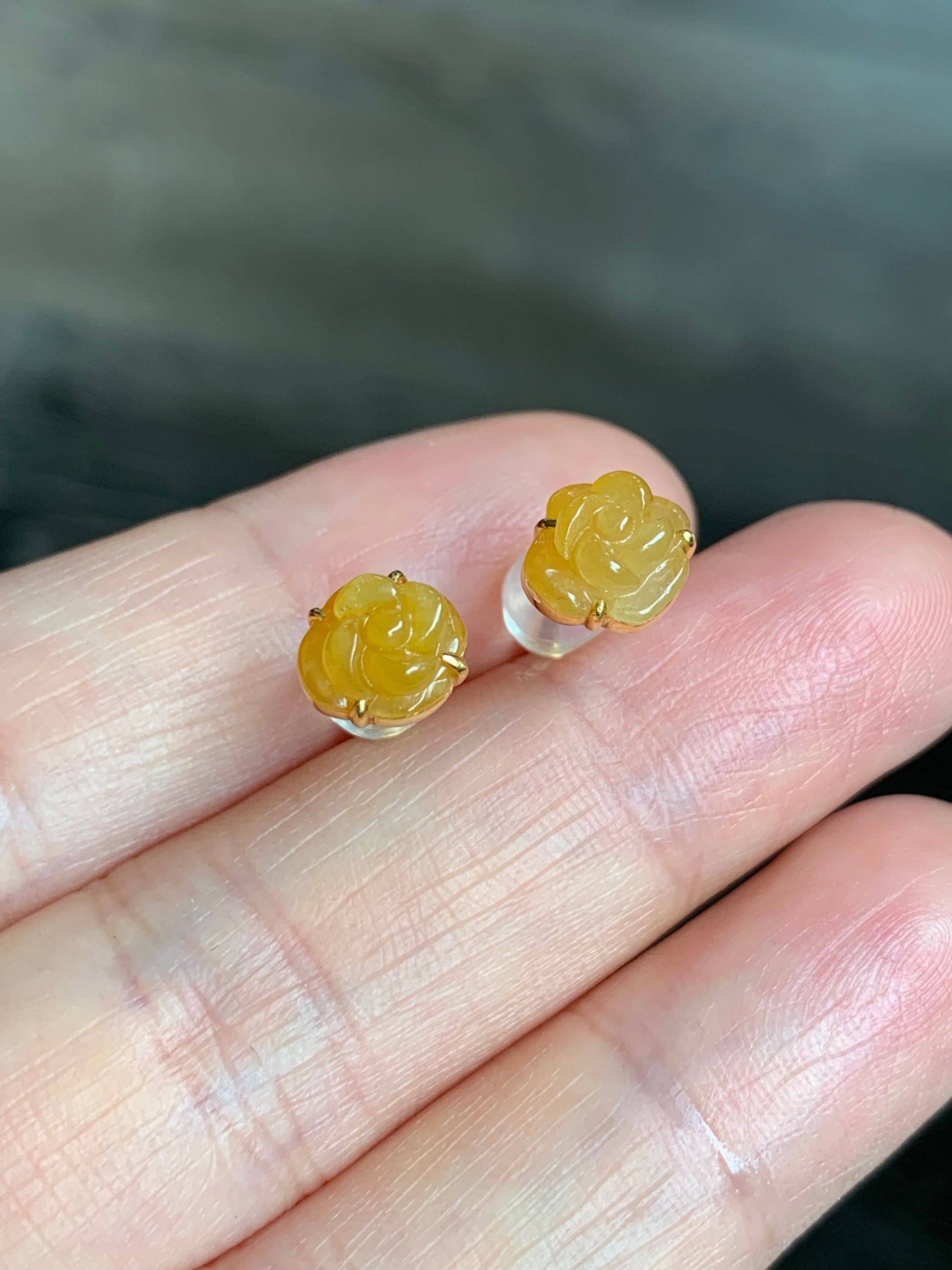 Certified Burmese Natural Premium Icy Translucent Vibrant Yellow Jadeite Carved Rose Flower Stud Earrings 18K Yellow Gold 天然缅甸冰黄翡玫瑰花镶嵌耳钉