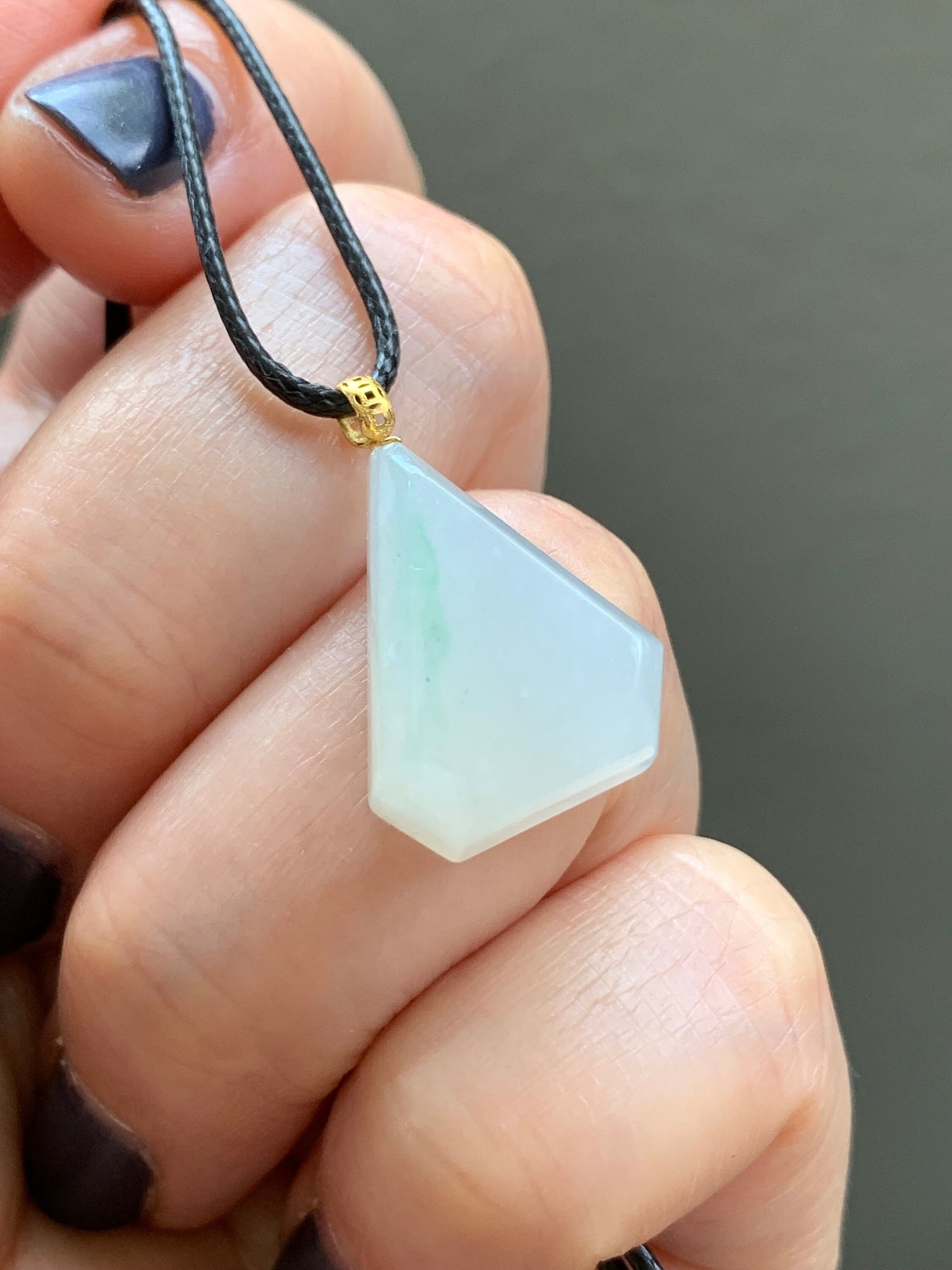 Natural Burmese grade A Icy Translucent Gelatinous Light Green Marbled Jadeite Diamond Cut Pendant 18K Yellow Gold Bail 天然缅甸白冰飘花翡翠钻石切割面镶嵌吊坠