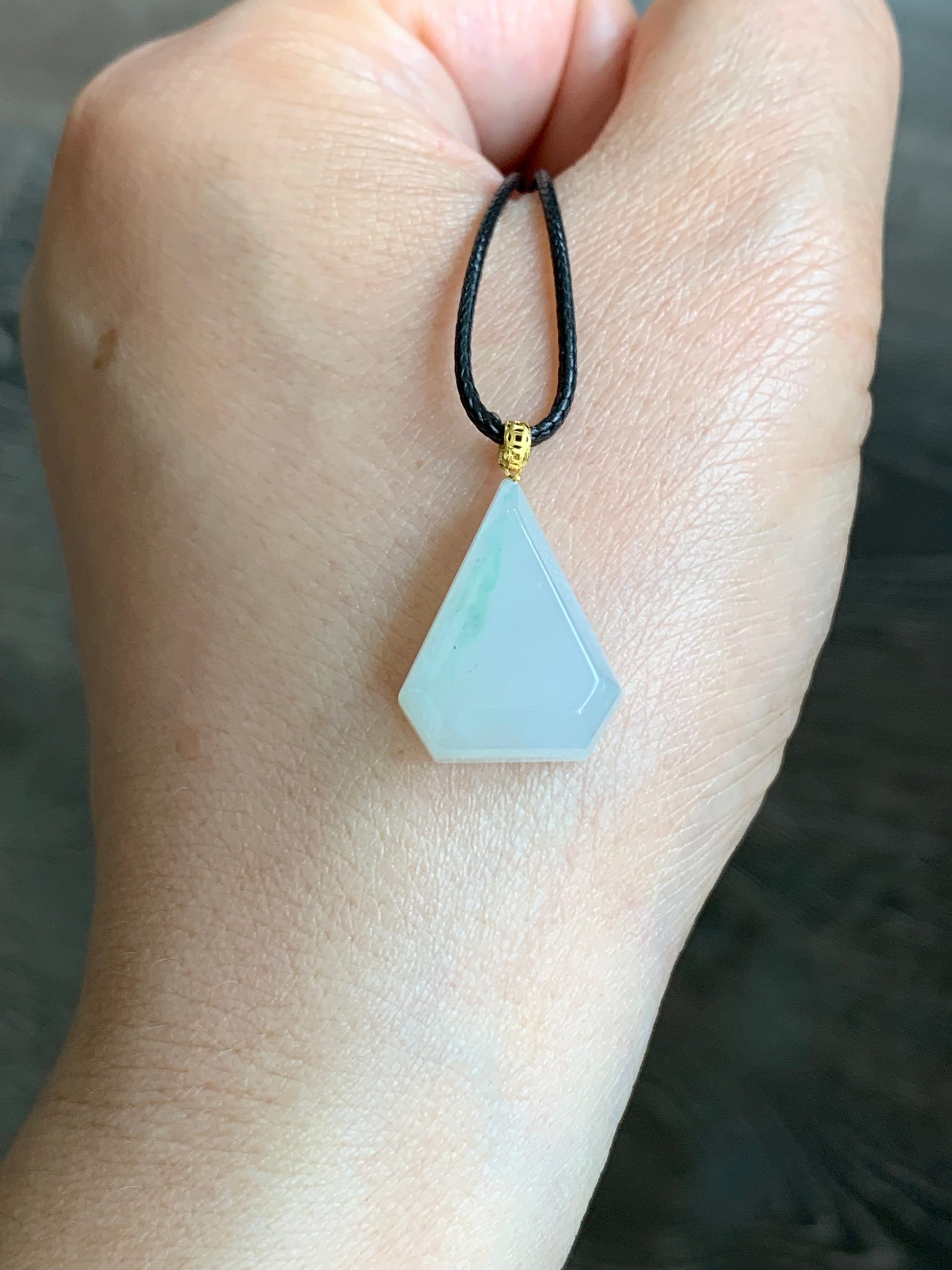Natural Burmese grade A Icy Translucent Gelatinous Light Green Marbled Jadeite Diamond Cut Pendant 18K Yellow Gold Bail 天然缅甸白冰飘花翡翠钻石切割面镶嵌吊坠