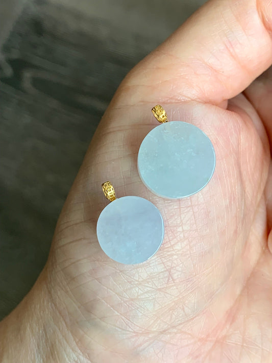 Natural Burmese Icy Translucent Jadeite Blessing Amulet Pendant Wu Shi Pai 18K Yellow Gold 天然缅甸冰胶翡翠无事牌镶嵌吊坠