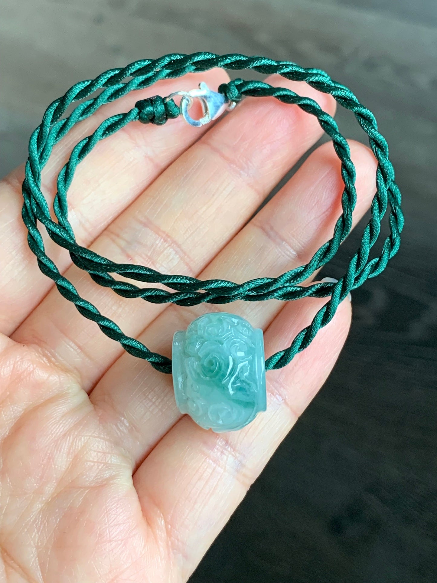 Large Natural Burmese Icy Translucent Green Marbled Jadeite Retro Engraved Drum Bead Rope Necklace 18" Sterling Silver 天然缅甸冰飘花翡翠仿古雕龙凤鼓珠项链