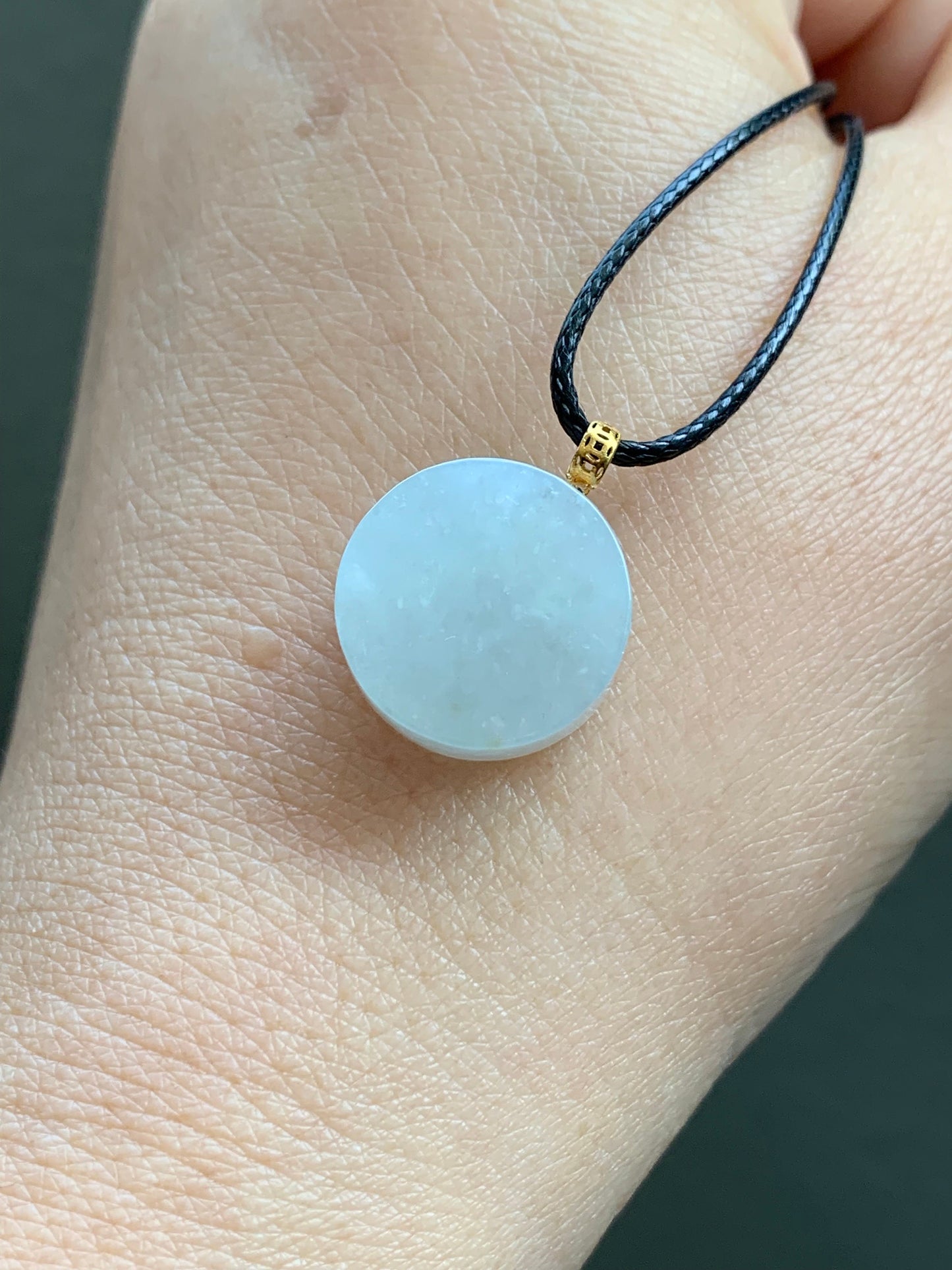 Natural Burmese Icy Translucent Jadeite Blessing Amulet Pendant Wu Shi Pai 18K Yellow Gold 天然缅甸冰胶翡翠无事牌镶嵌吊坠