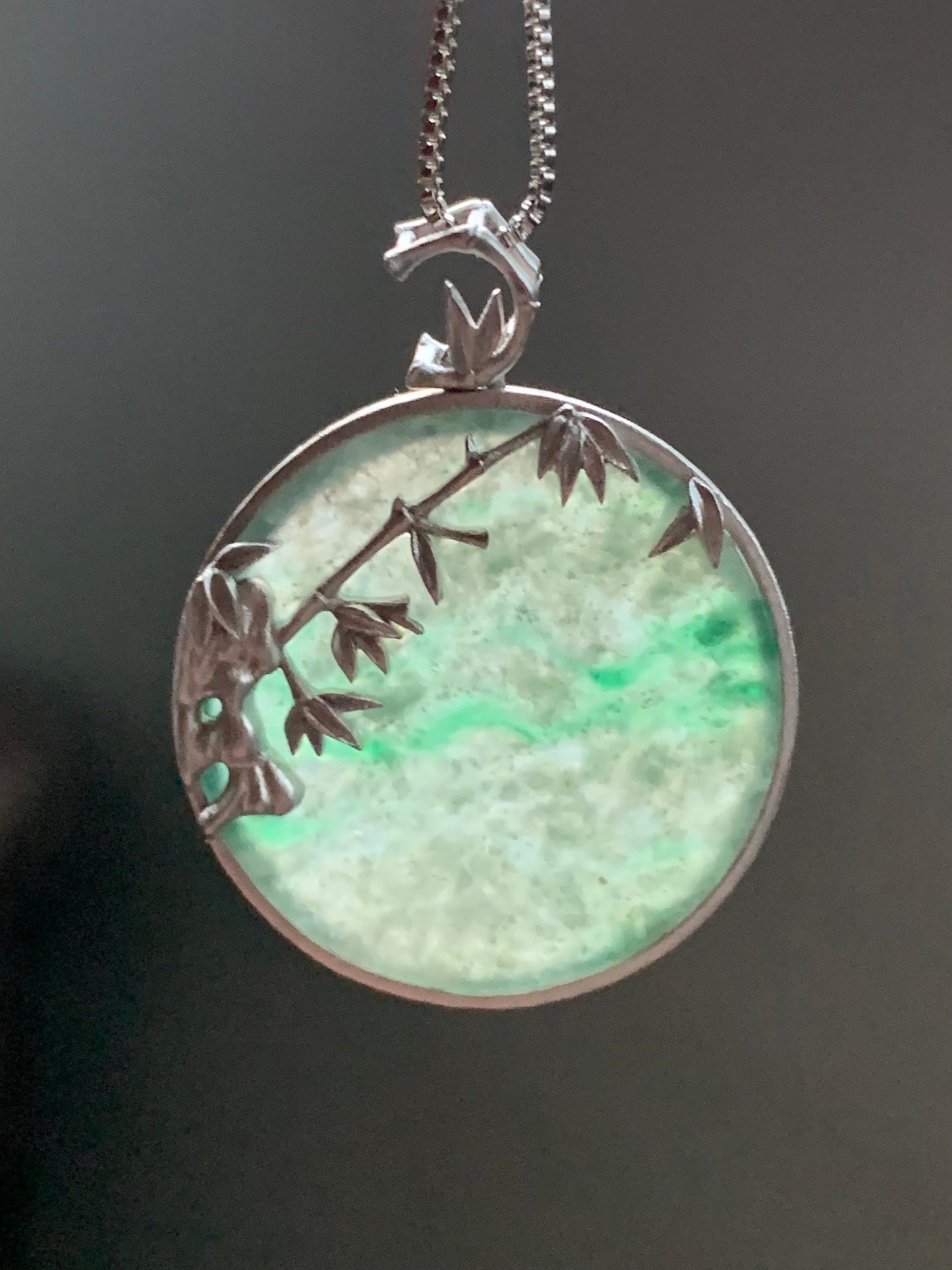 Certified Natural Burmese Moxisha Icy Green Marbled Jadeite Blessing Amulet Pendant w/ Bamboo Designs Sterling Silver 天然缅甸莫西沙飘绿花翡翠无事牌镶嵌吊坠