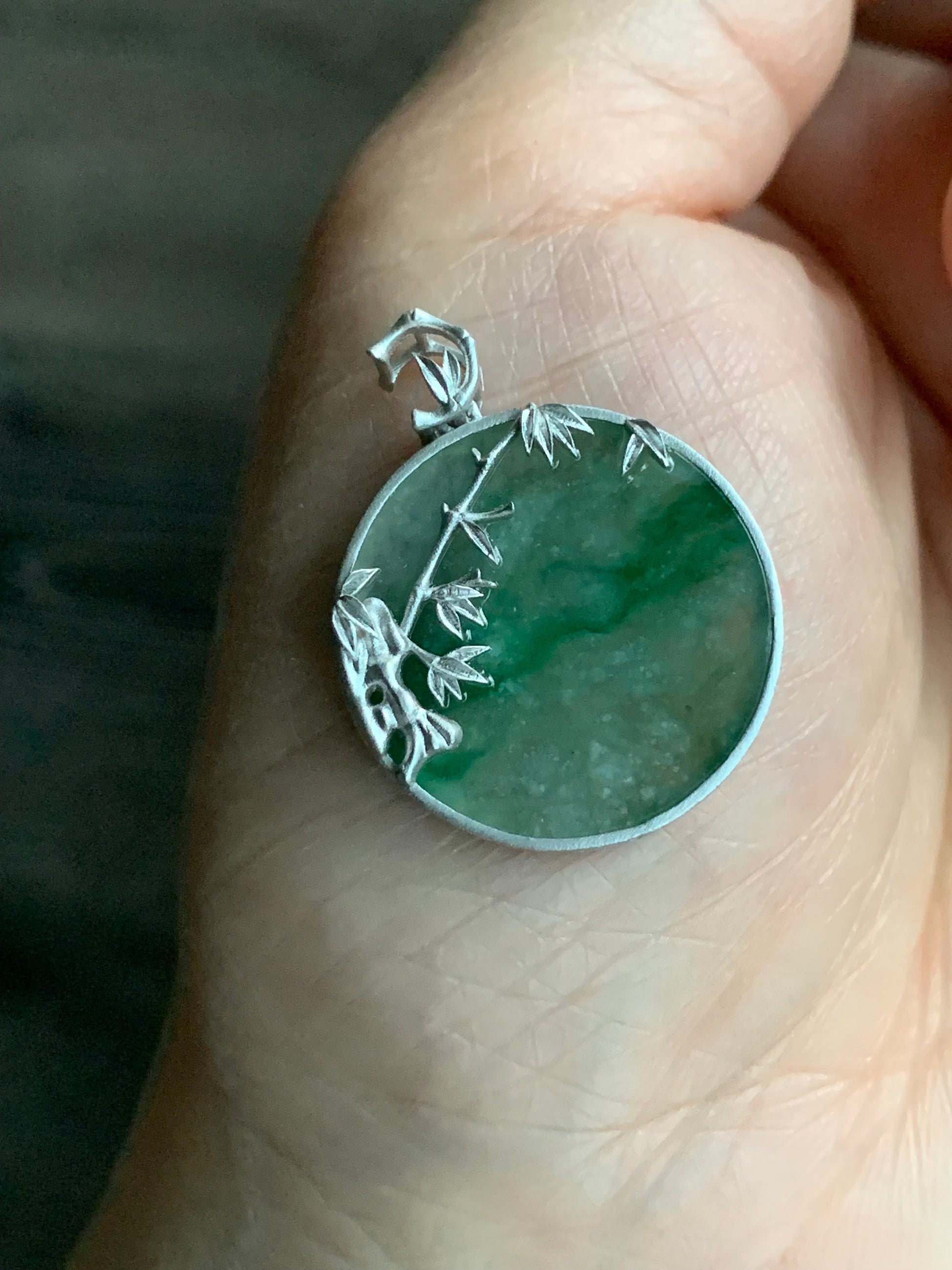 Certified Natural Burmese Moxisha Icy Green Marbled Jadeite Blessing Amulet Pendant w/ Bamboo Designs Sterling Silver 天然缅甸莫西沙飘绿花翡翠无事牌镶嵌吊坠