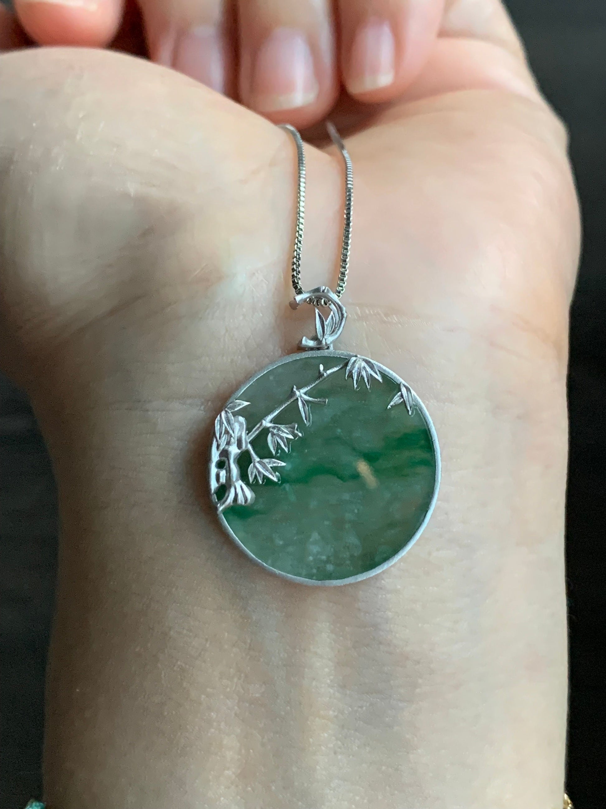 Certified Natural Burmese Moxisha Icy Green Marbled Jadeite Blessing Amulet Pendant w/ Bamboo Designs Sterling Silver 天然缅甸莫西沙飘绿花翡翠无事牌镶嵌吊坠
