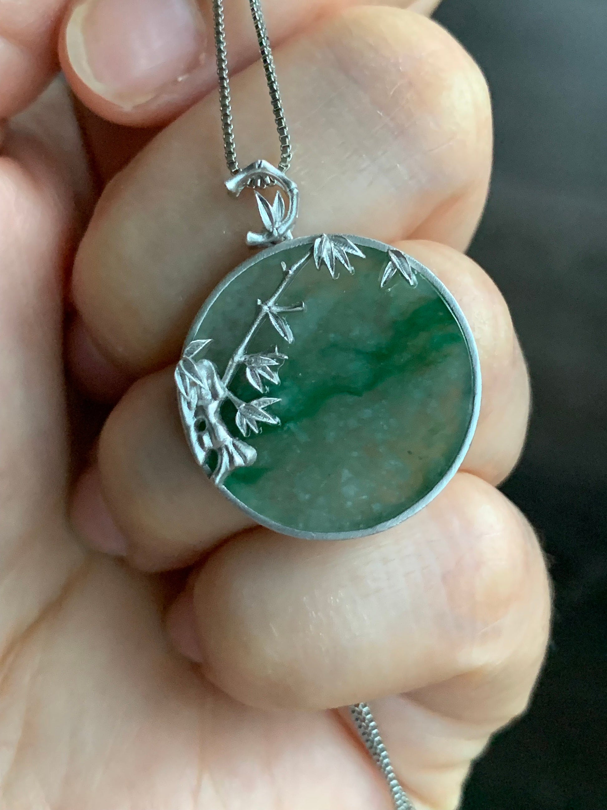 Certified Natural Burmese Moxisha Icy Green Marbled Jadeite Blessing Amulet Pendant w/ Bamboo Designs Sterling Silver 天然缅甸莫西沙飘绿花翡翠无事牌镶嵌吊坠