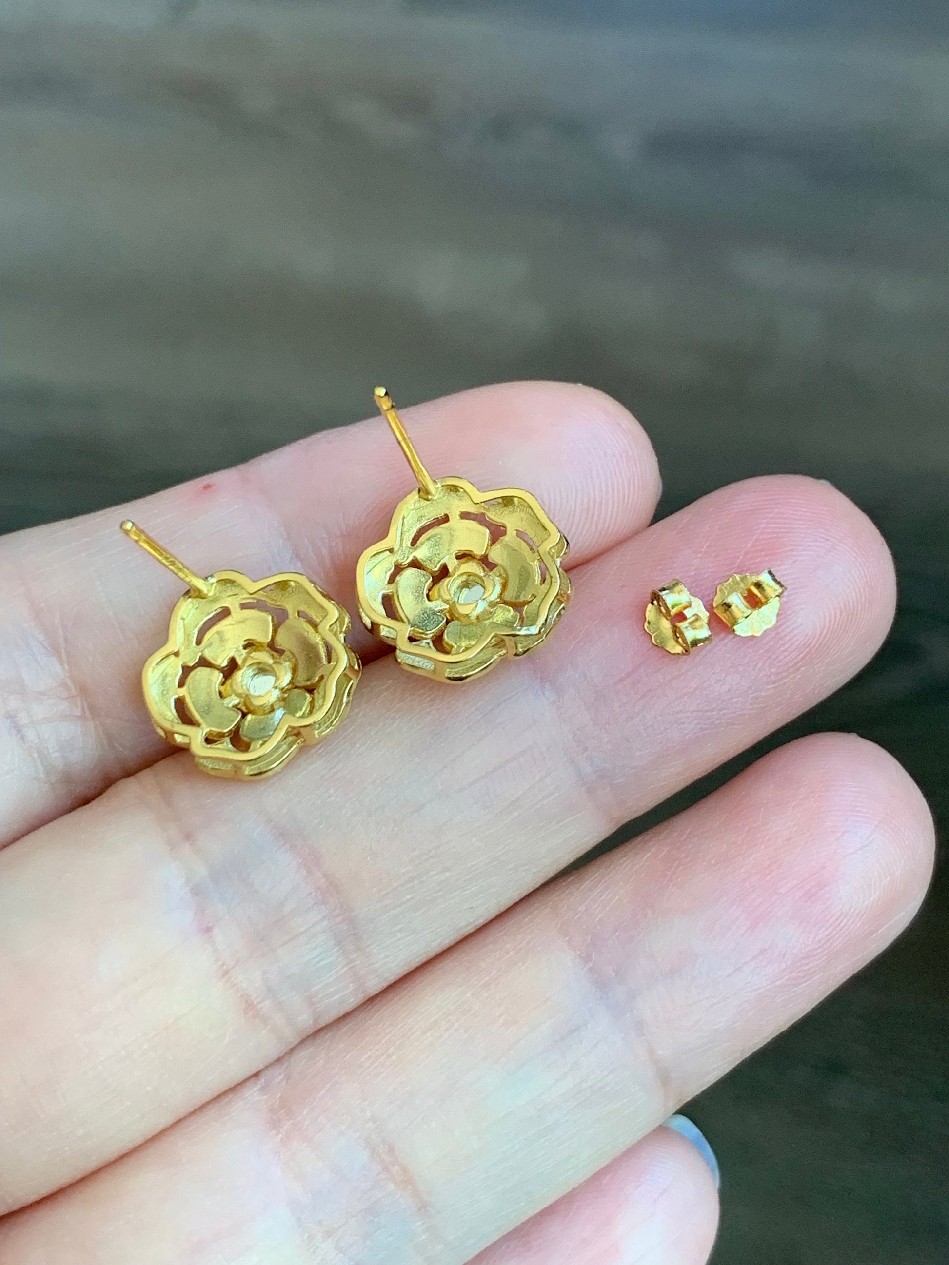 Natural Guatemalan Premium Icy Highly Translucent Vibrant Green Jadeite Rose Stud Earrings Sterling Silver Gold Satin Finish 天然高冰危绿翡翠玫瑰银镶耳钉