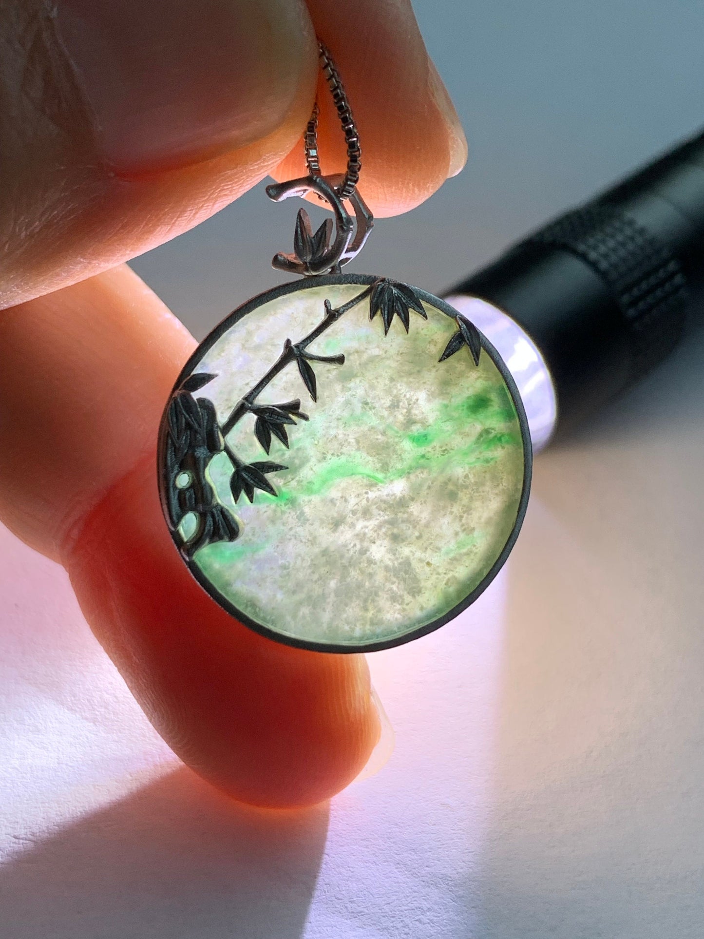 Certified Natural Burmese Moxisha Icy Green Marbled Jadeite Blessing Amulet Pendant w/ Bamboo Designs Sterling Silver 天然缅甸莫西沙飘绿花翡翠无事牌镶嵌吊坠