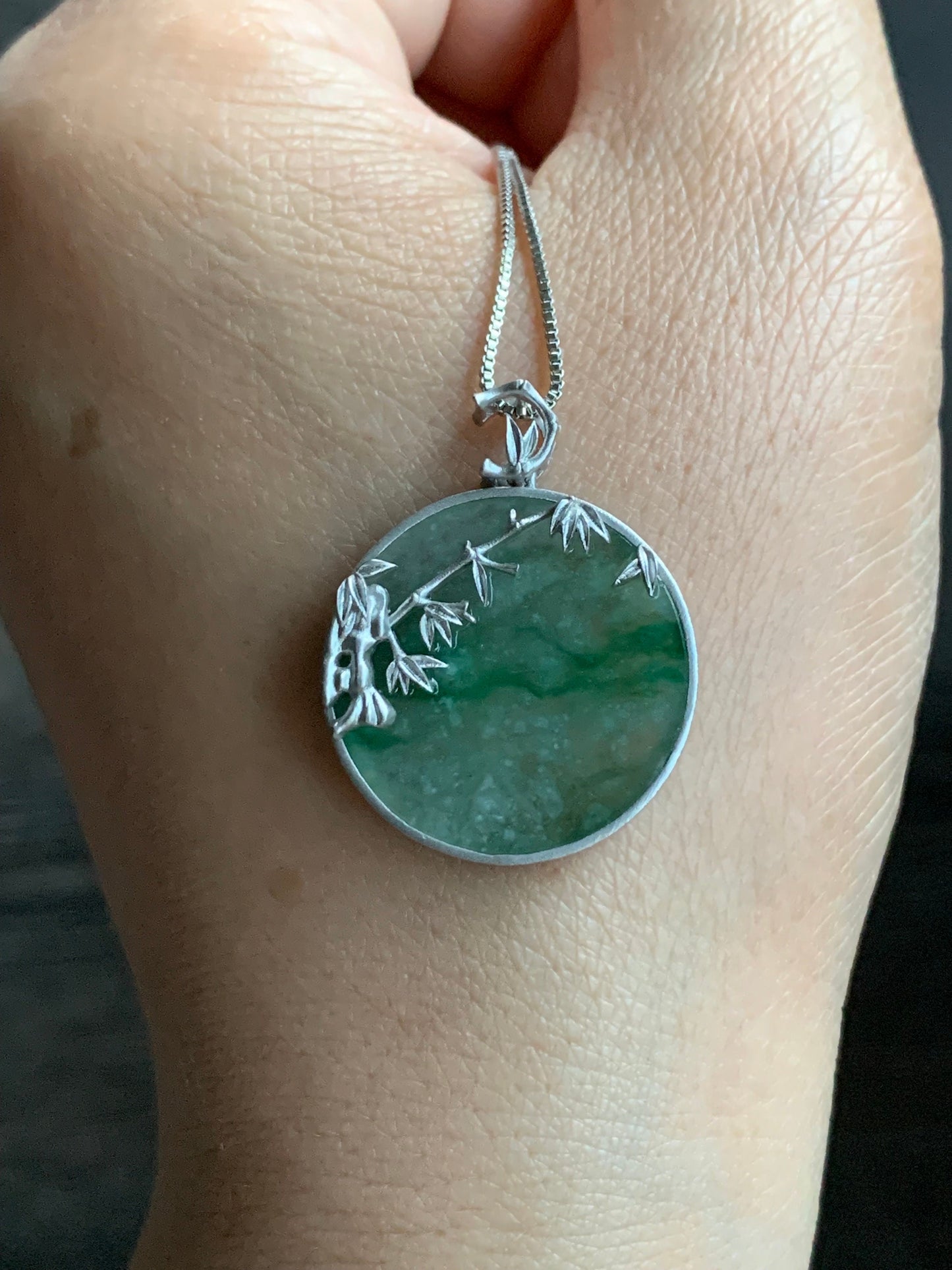 Certified Natural Burmese Moxisha Icy Green Marbled Jadeite Blessing Amulet Pendant w/ Bamboo Designs Sterling Silver 天然缅甸莫西沙飘绿花翡翠无事牌镶嵌吊坠