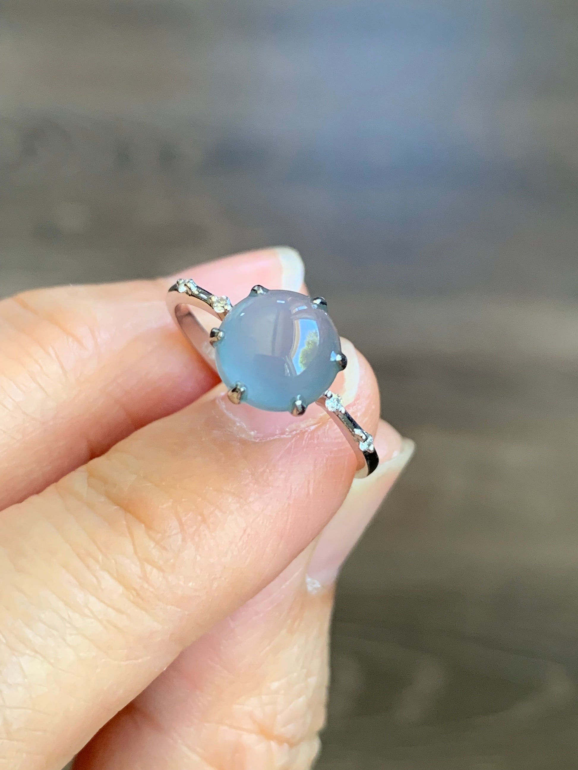 Certified Natural Guatemalan Premium Highly Translucent Icy Blue Jadeite Solitaire Ring 18K White Gold & Diamonds Size 7.25 天然正冰危蓝紫翡翠钻石镶嵌戒指
