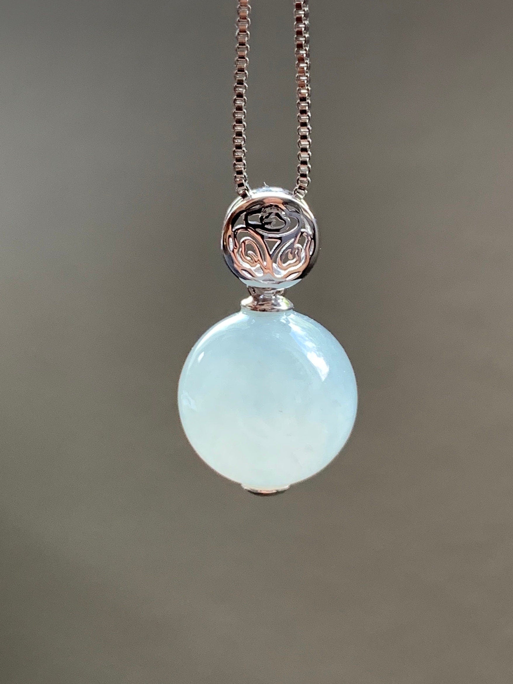 Certified Natural Burmese Grade A Icy Translucent Gelatinous White Jadeite Sphere Bead Pendant 18K White Gold 天然缅甸白冰翡翠单珠镶嵌吊坠