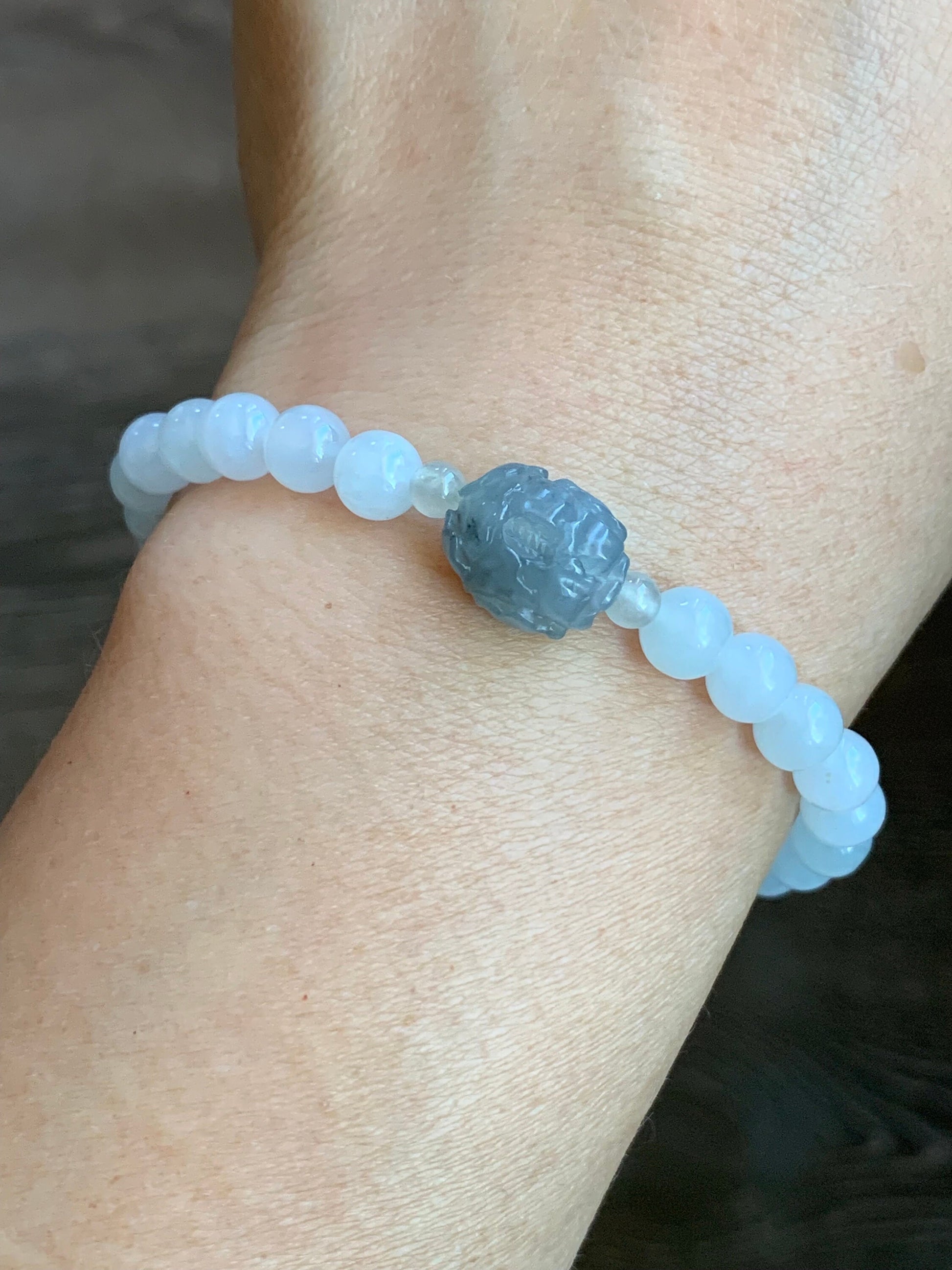 Natural Burmese Icy Translucent White Jadeite Beads & Icy Wuji Jadeite Peony Flower Beaded Bracelet 6mm 7” Stretchy 天然缅甸白冰翡翠珠冰乌鸡牡丹花手串