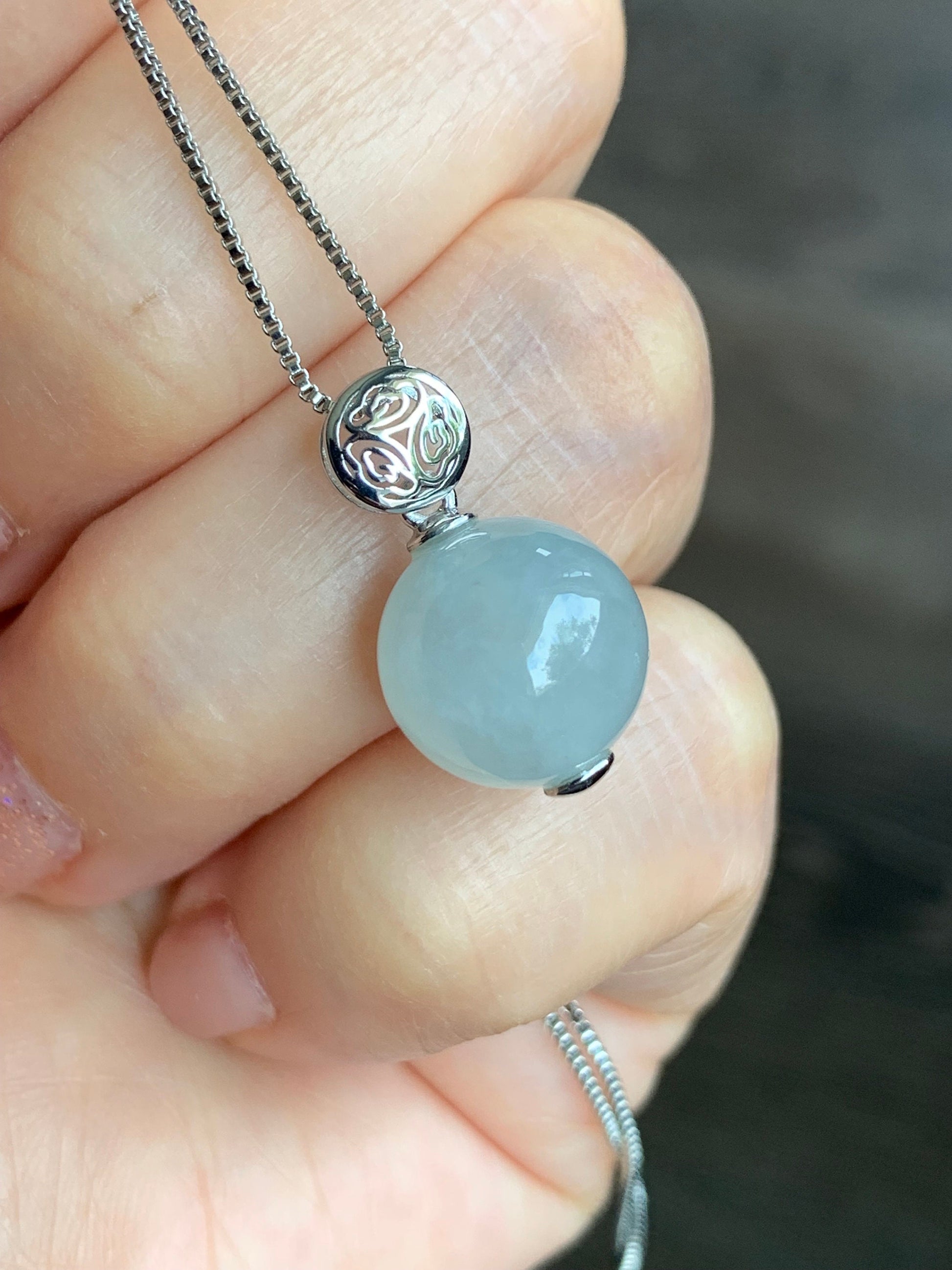 Certified Natural Burmese Grade A Icy Translucent Gelatinous White Jadeite Sphere Bead Pendant 18K White Gold 天然缅甸白冰翡翠单珠镶嵌吊坠