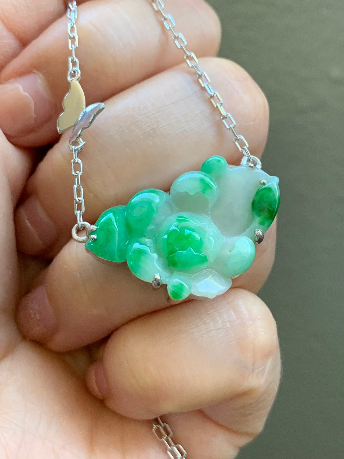 Certified Natural Burmese Grade A Icy Translucent White & Vibrant Green Jadeite Lotus Flower Necklace Sterling Silver 16” 天然缅甸白加绿翡翠莲花银镶锁骨链